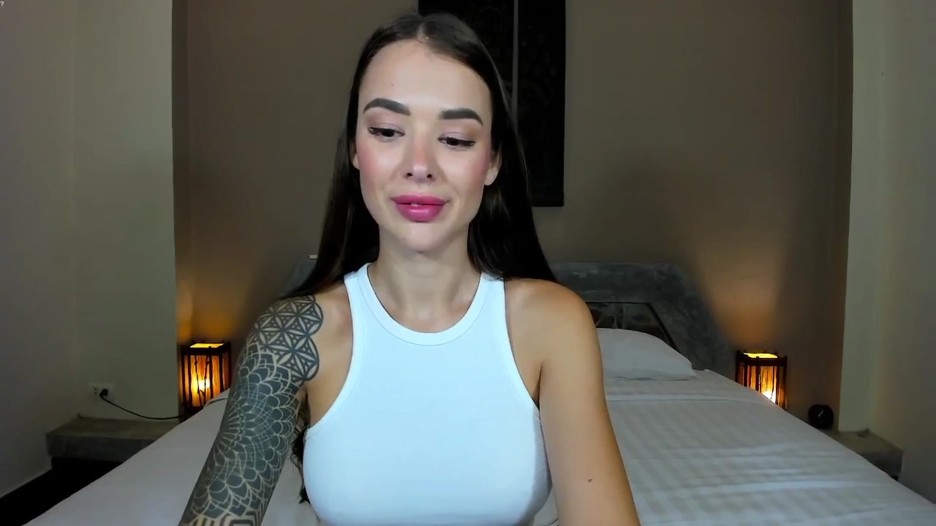 Gallery image thumbnail from Jul_la_la's myfreecams stream on, 03/04/2026, 16:17 image 14 of 20