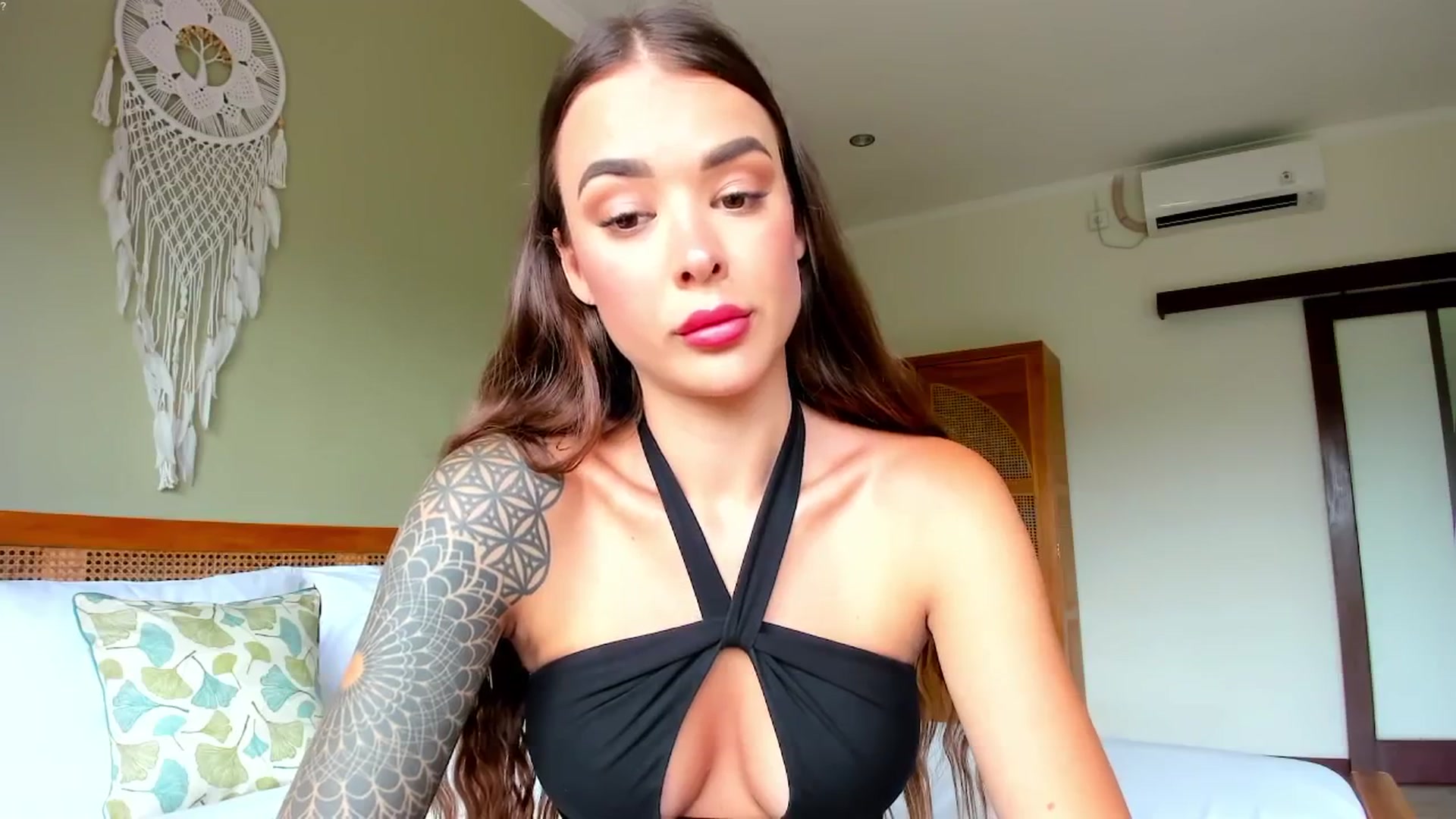 Gallery image thumbnail from Jul_la_la's myfreecams stream on, 03/22/2026, 04:06 image 9 of 20