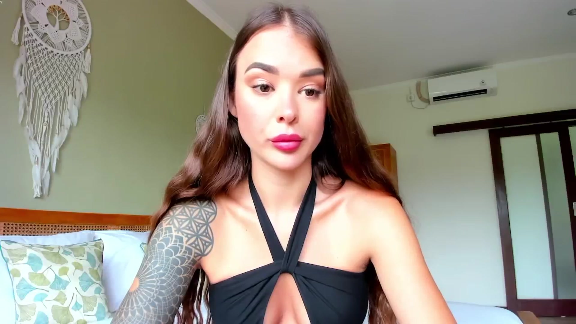 Gallery image thumbnail from Jul_la_la's myfreecams stream on, 03/22/2026, 04:06 image 20 of 20