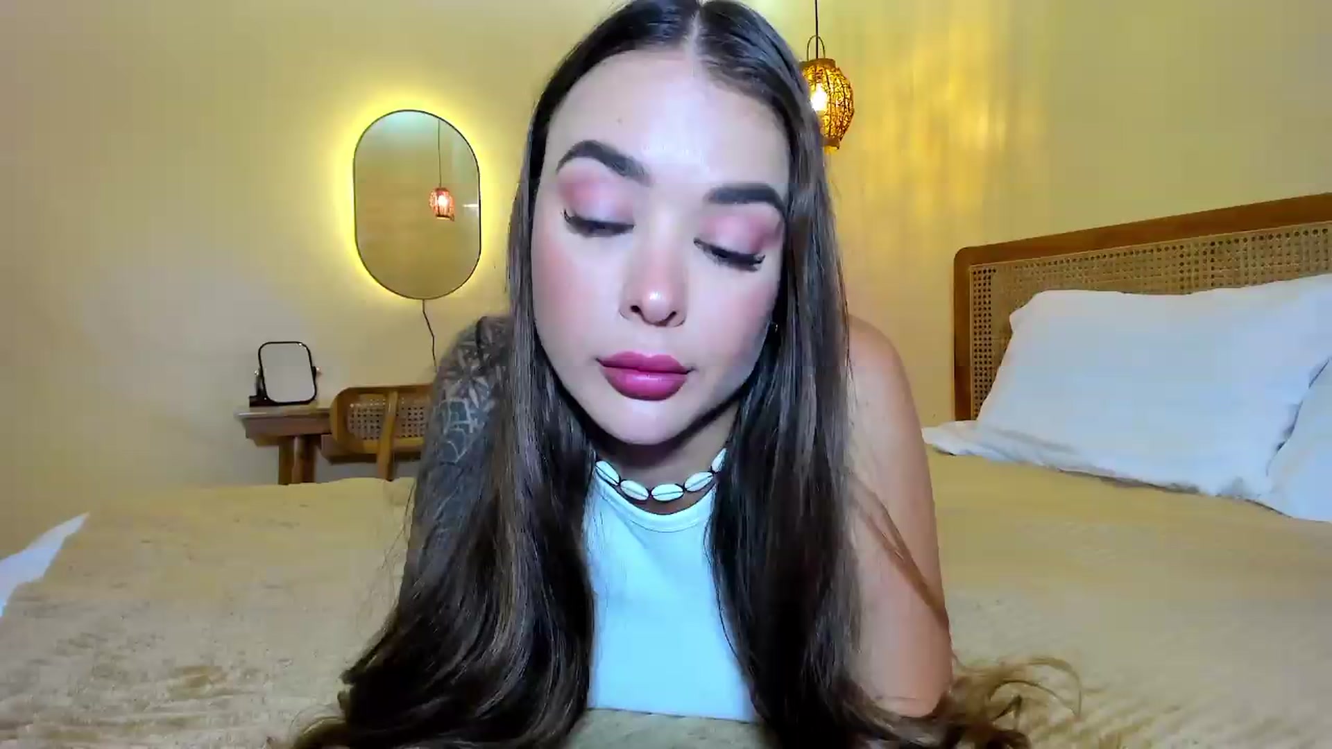 Gallery image thumbnail from Jul_la_la's myfreecams stream on, 06/19/2026, 14:34 image 3 of 20