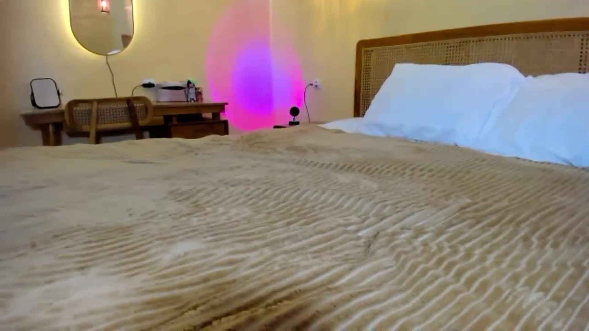 Gallery image thumbnail from Jul_la_la's myfreecams stream on, 06/21/2026, 20:15 image 10 of 20