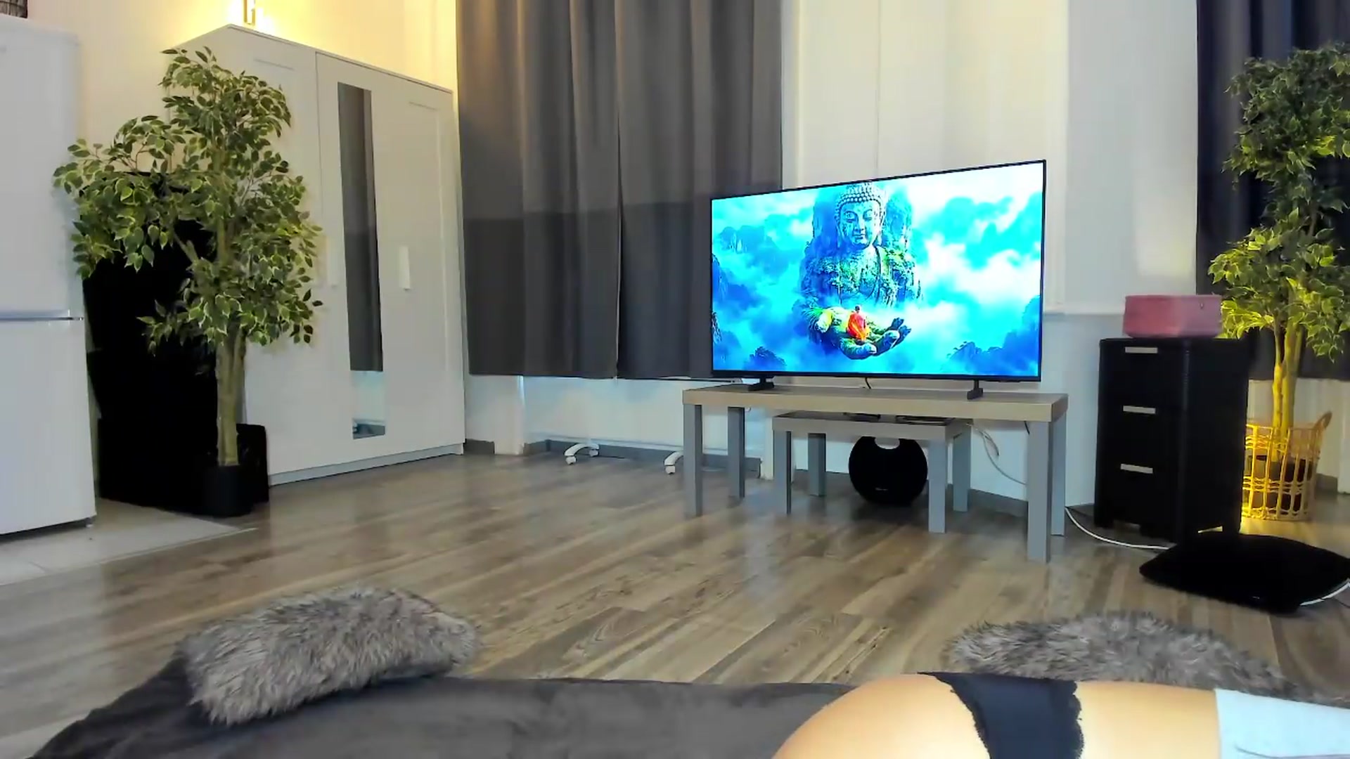 Gallery image thumbnail from Jul_la_la's myfreecams stream on, 07/26/2026, 18:14 image 18 of 20