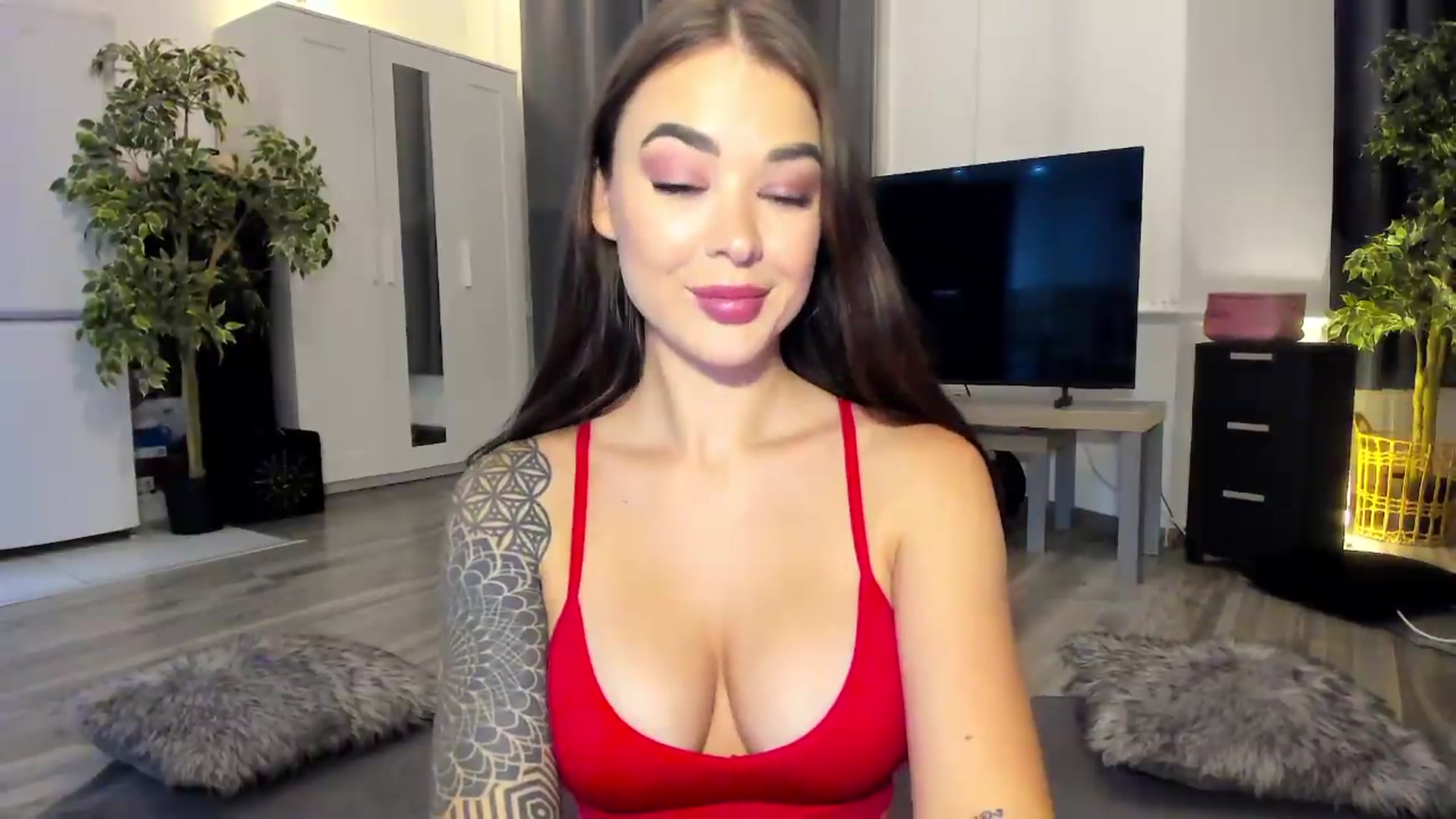 Gallery image thumbnail from Jul_la_la's myfreecams stream on, 07/30/2026, 24:03 image 9 of 20