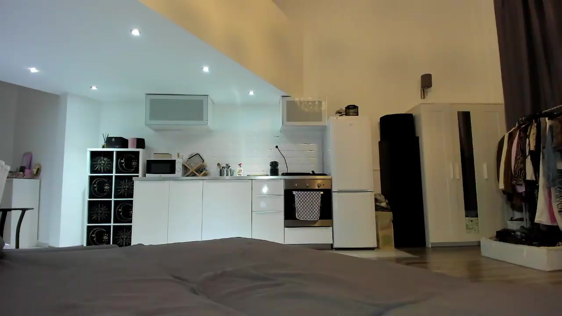 Gallery image thumbnail from Jul_la_la's myfreecams stream on, 08/09/2026, 19:12 image 14 of 20