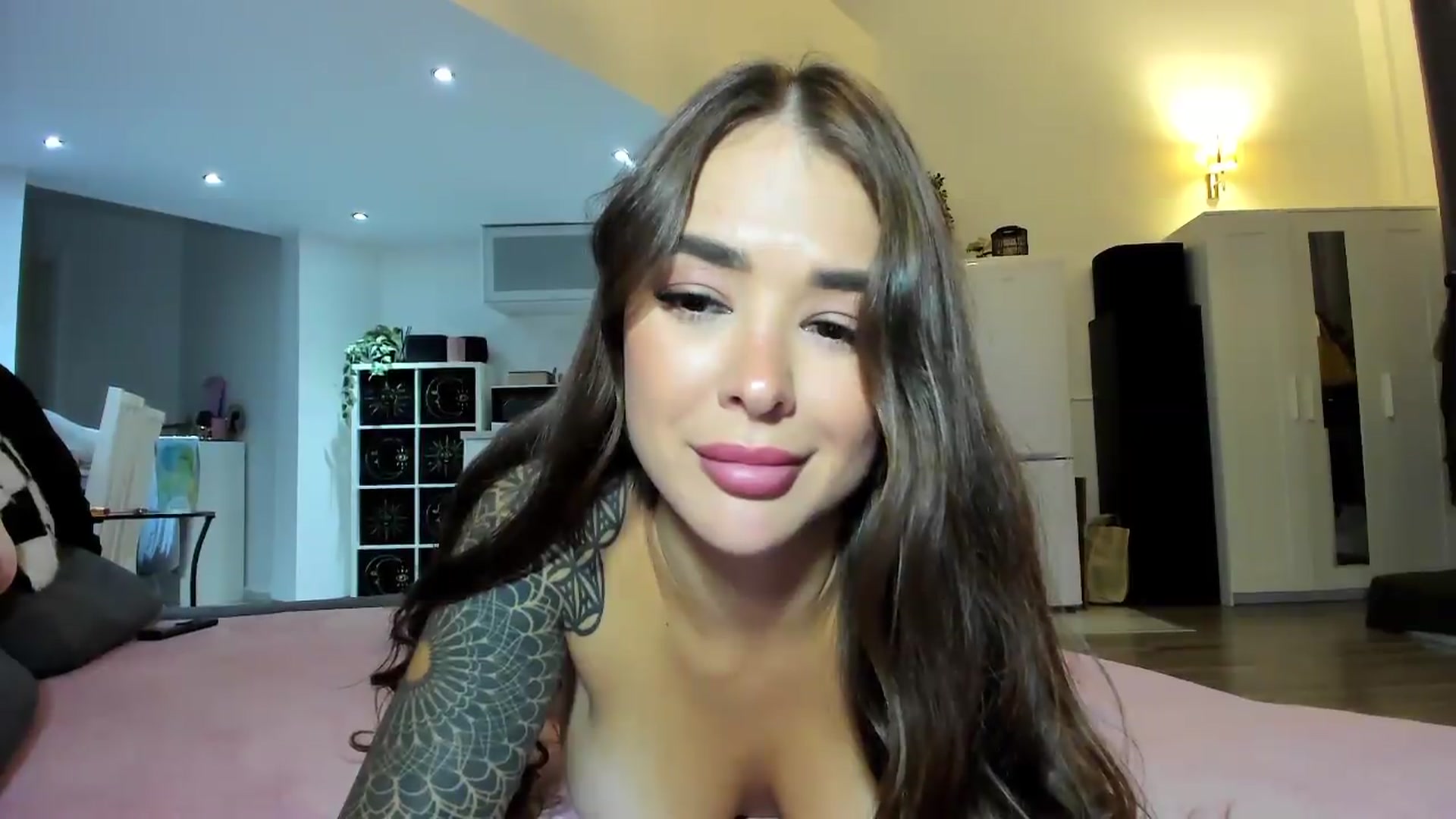 Gallery image thumbnail from Jul_la_la's myfreecams stream on, 09/04/2026, 20:21 image 9 of 20