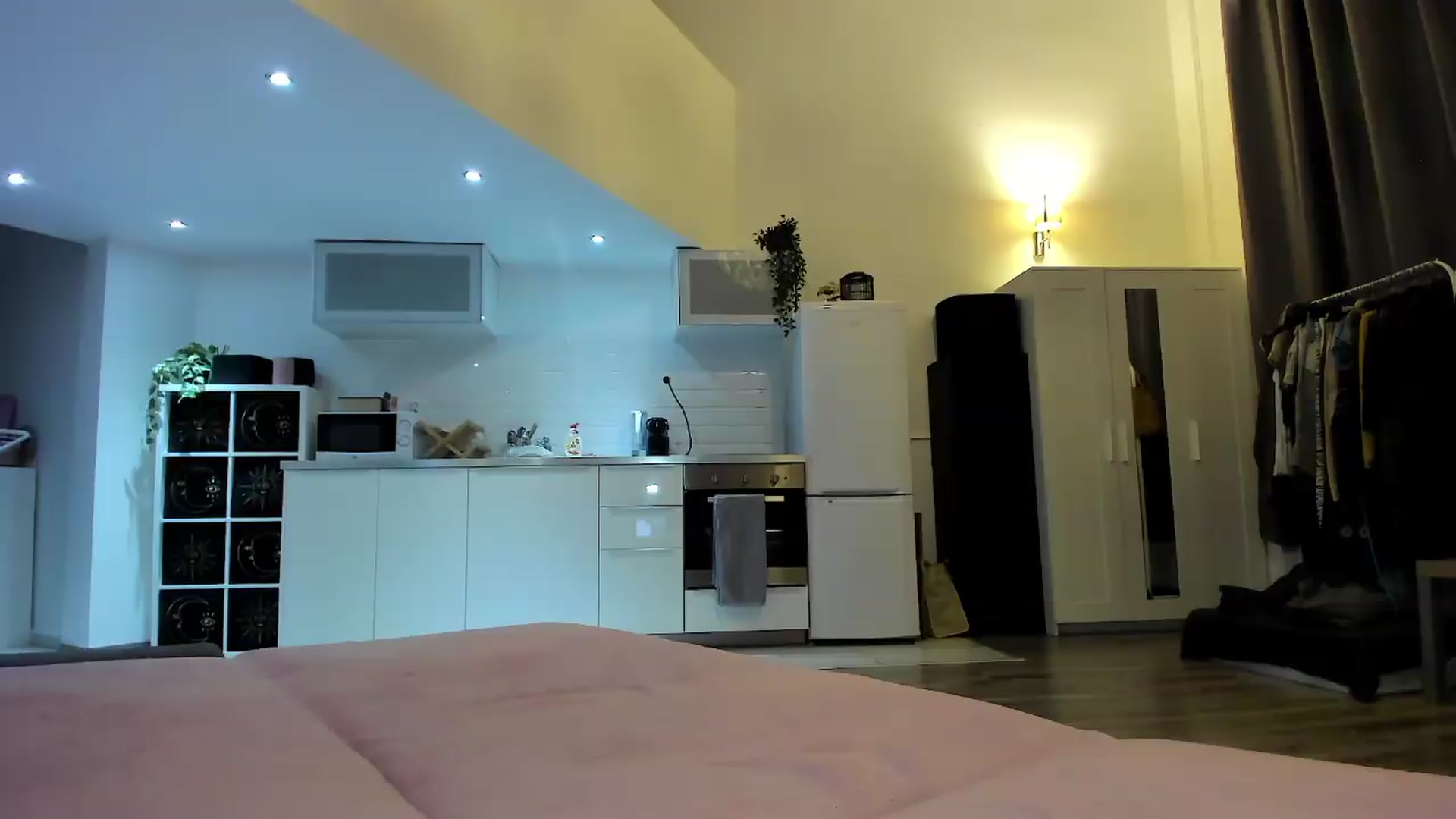 Gallery image thumbnail from Jul_la_la's myfreecams stream on, 09/10/2026, 21:38 image 6 of 20