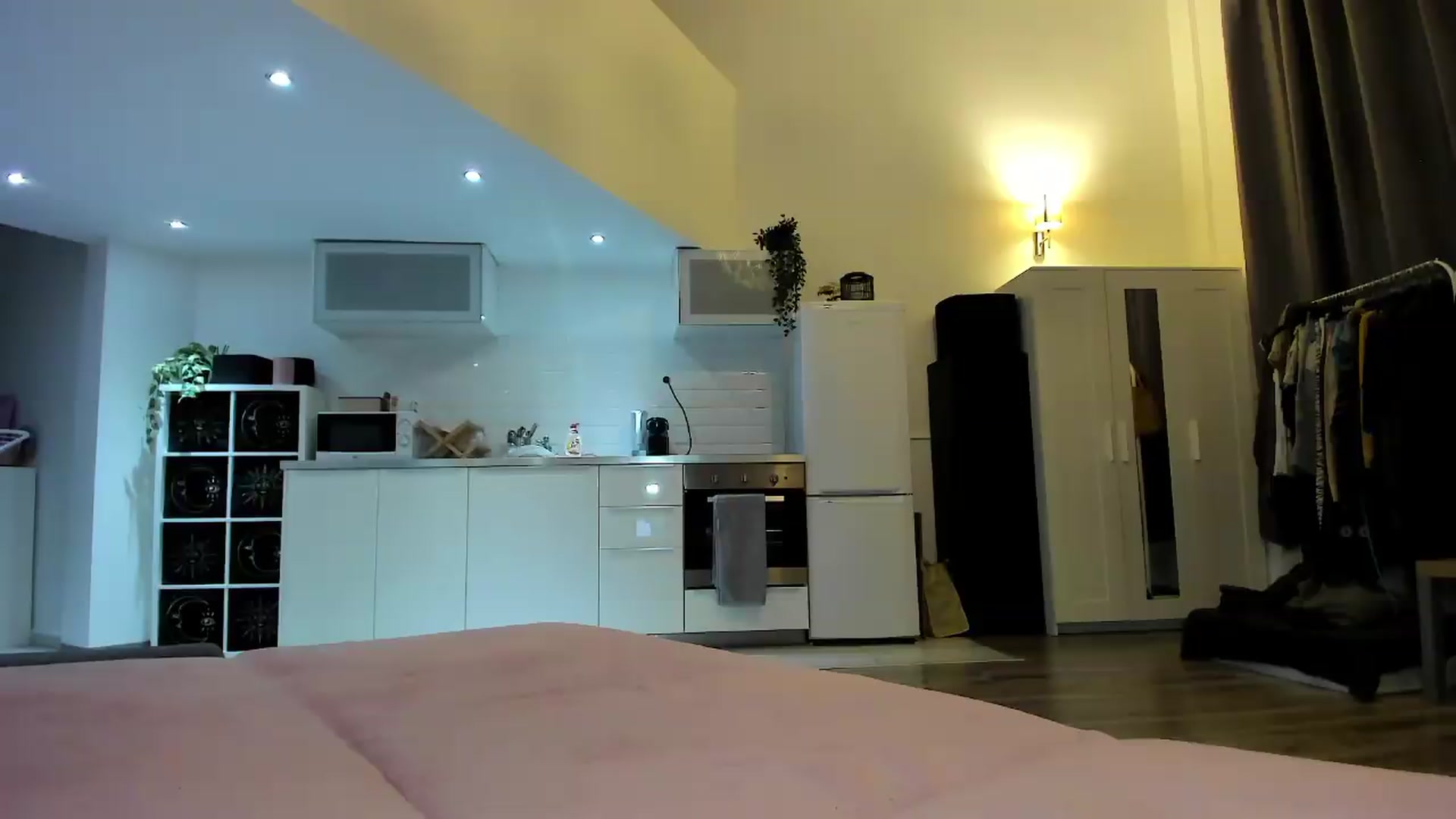 Gallery image thumbnail from Jul_la_la's myfreecams stream on, 09/10/2026, 21:38 image 3 of 20