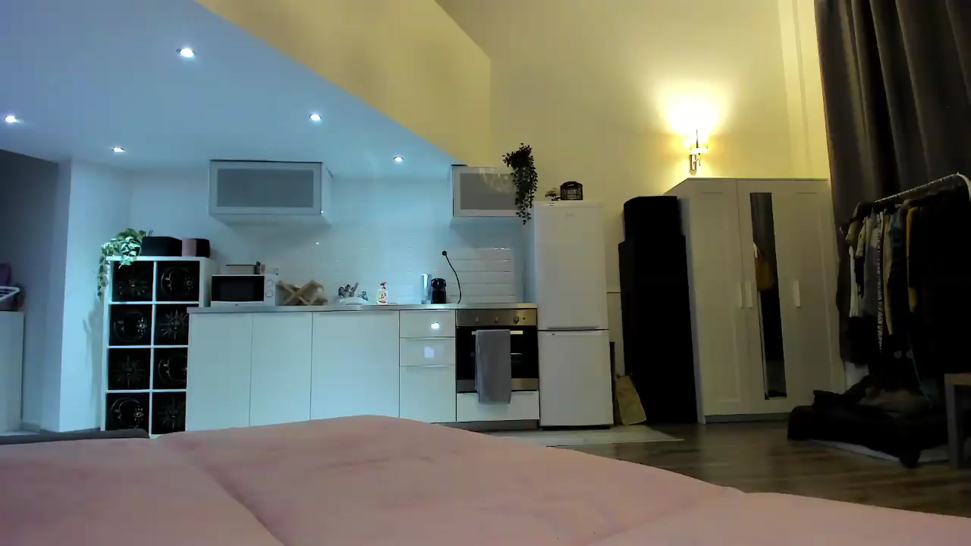Gallery image thumbnail from Jul_la_la's myfreecams stream on, 09/10/2026, 21:38 image 5 of 20