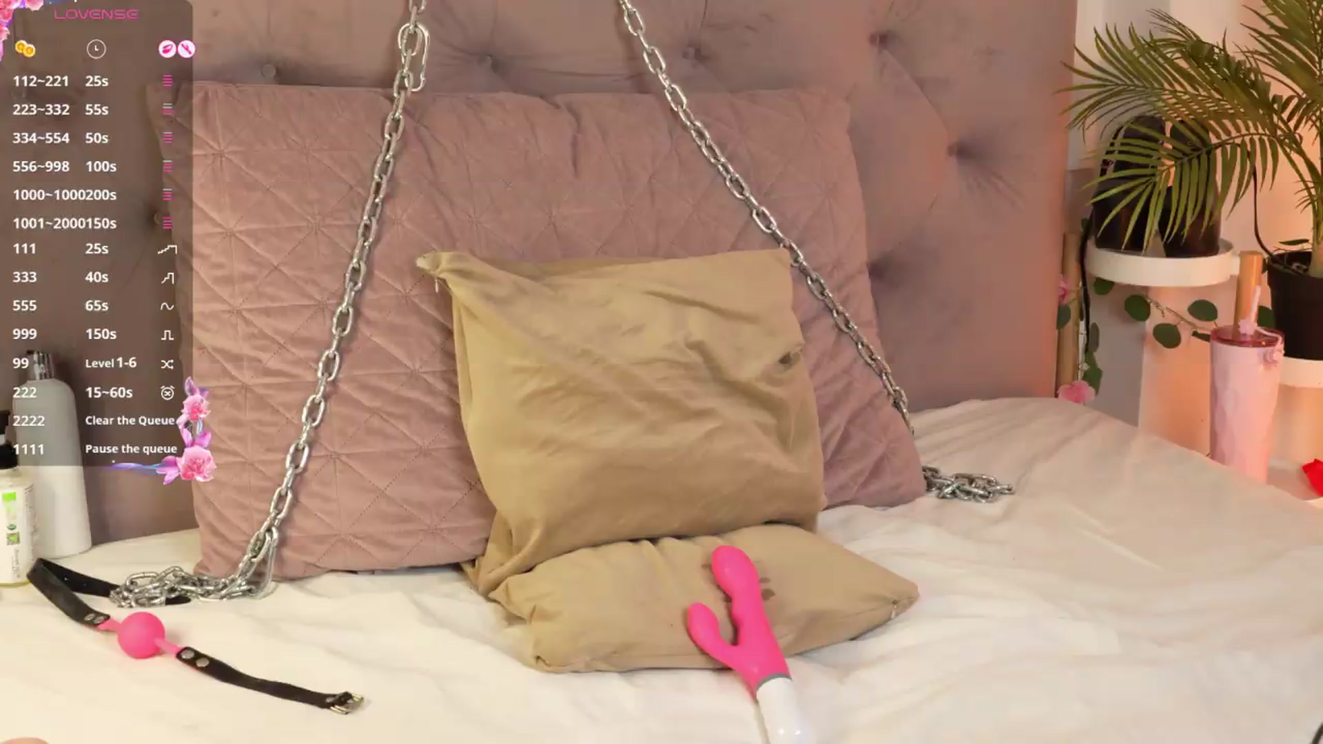 Gallery image thumbnail from Julcy_Peach's myfreecams stream on, 08/05/2026, 16:45 image 20 of 20