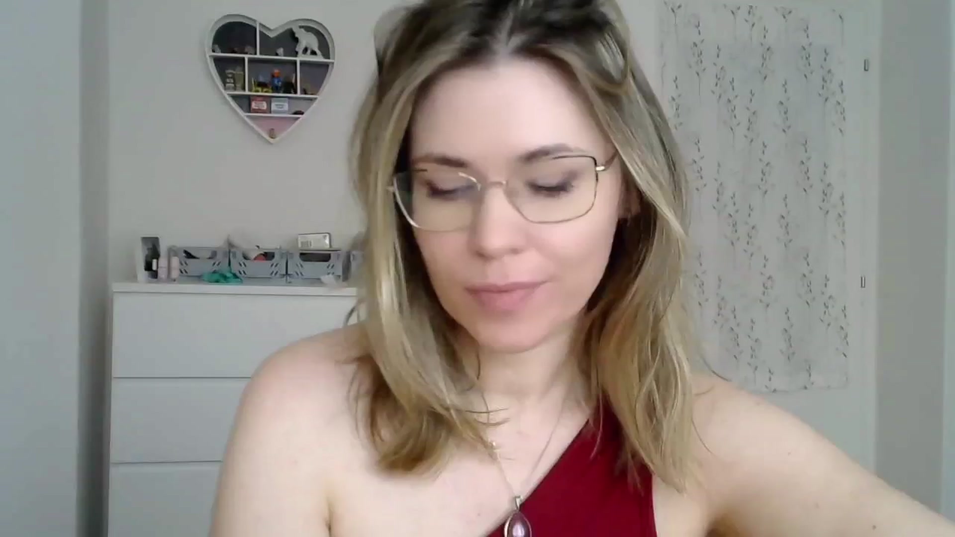 Gallery image thumbnail from Jules__'s myfreecams stream on, 03/06/2025, 10:47 image 19 of 20