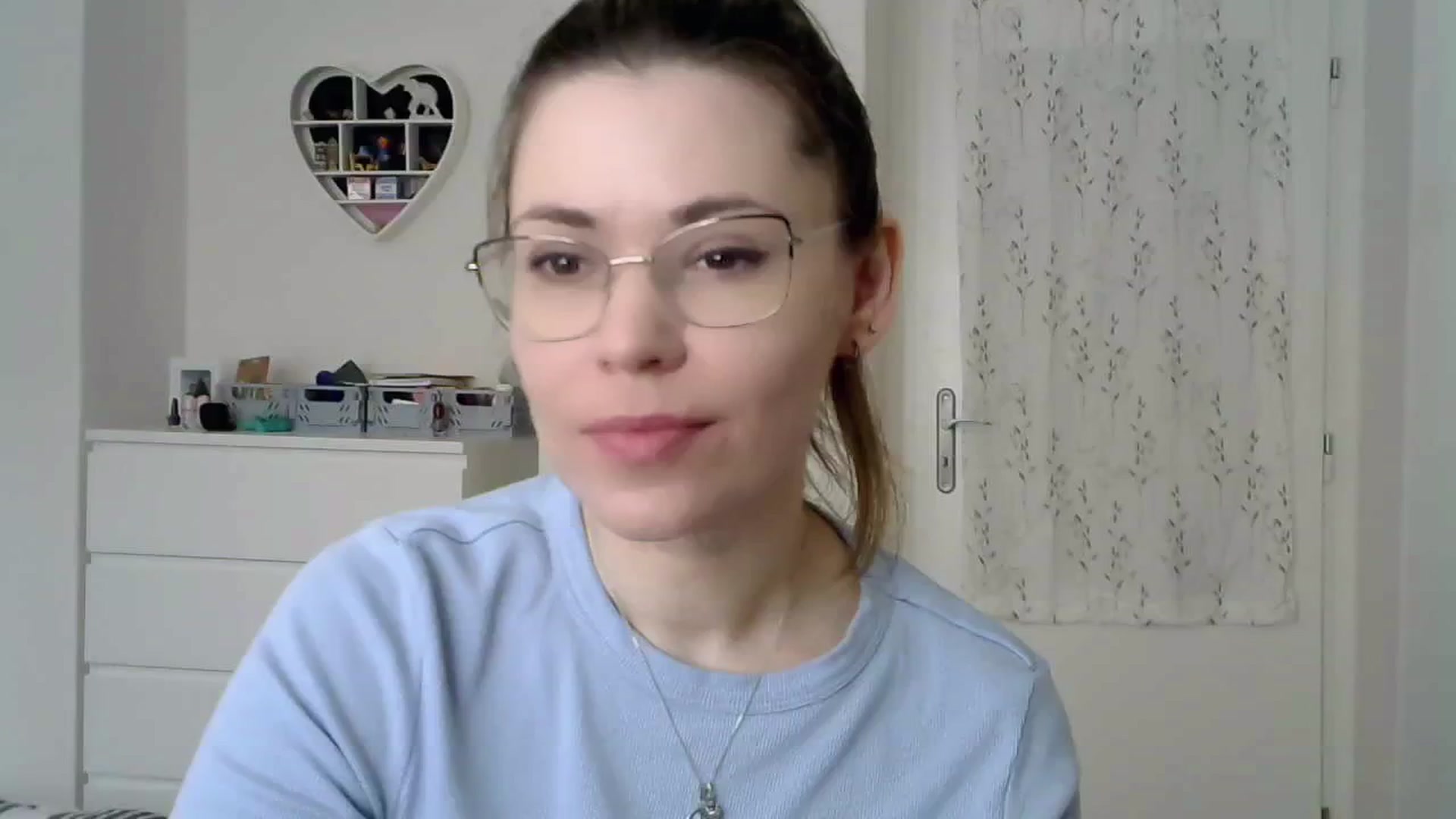 Gallery image thumbnail from Jules__'s myfreecams stream on, 03/07/2025, 10:44 image 3 of 20