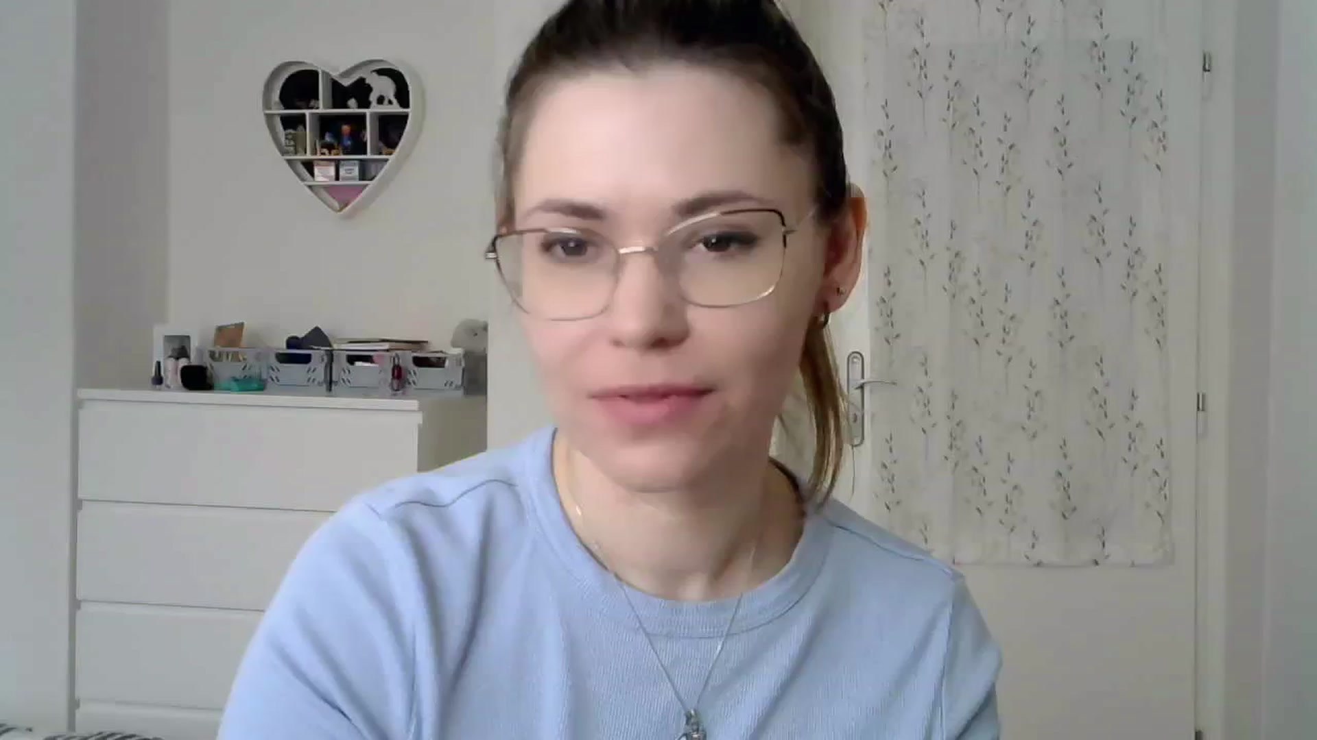 Gallery image thumbnail from Jules__'s myfreecams stream on, 03/07/2025, 10:44 image 4 of 20