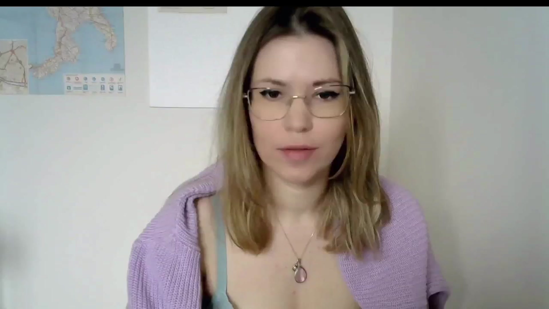 Gallery image thumbnail from Jules__'s myfreecams stream on, 03/31/2025, 10:53 image 7 of 20