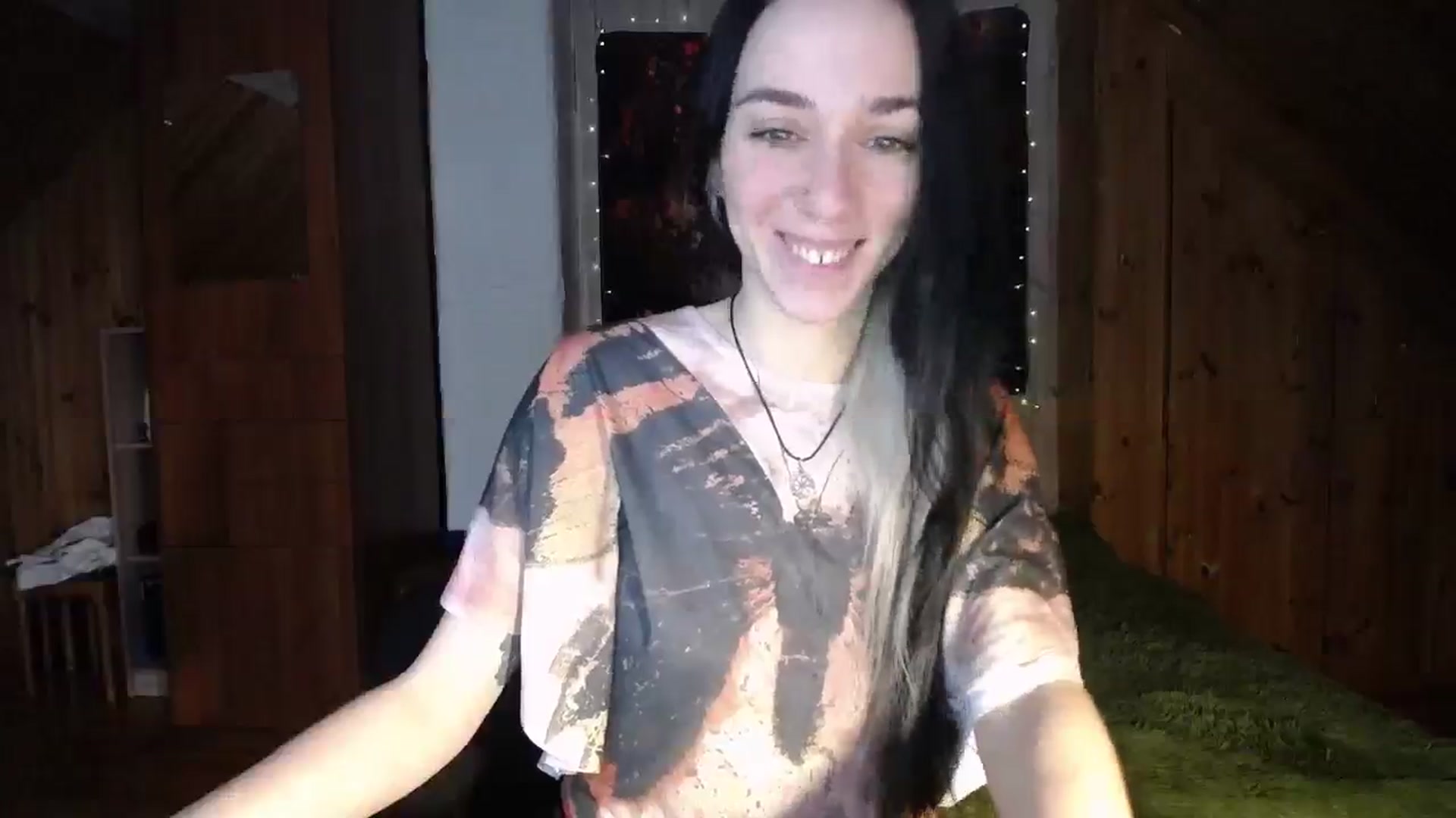 Gallery image thumbnail from JuliSilkk's myfreecams stream on, 01/21/2025, 10:02 image 3 of 20