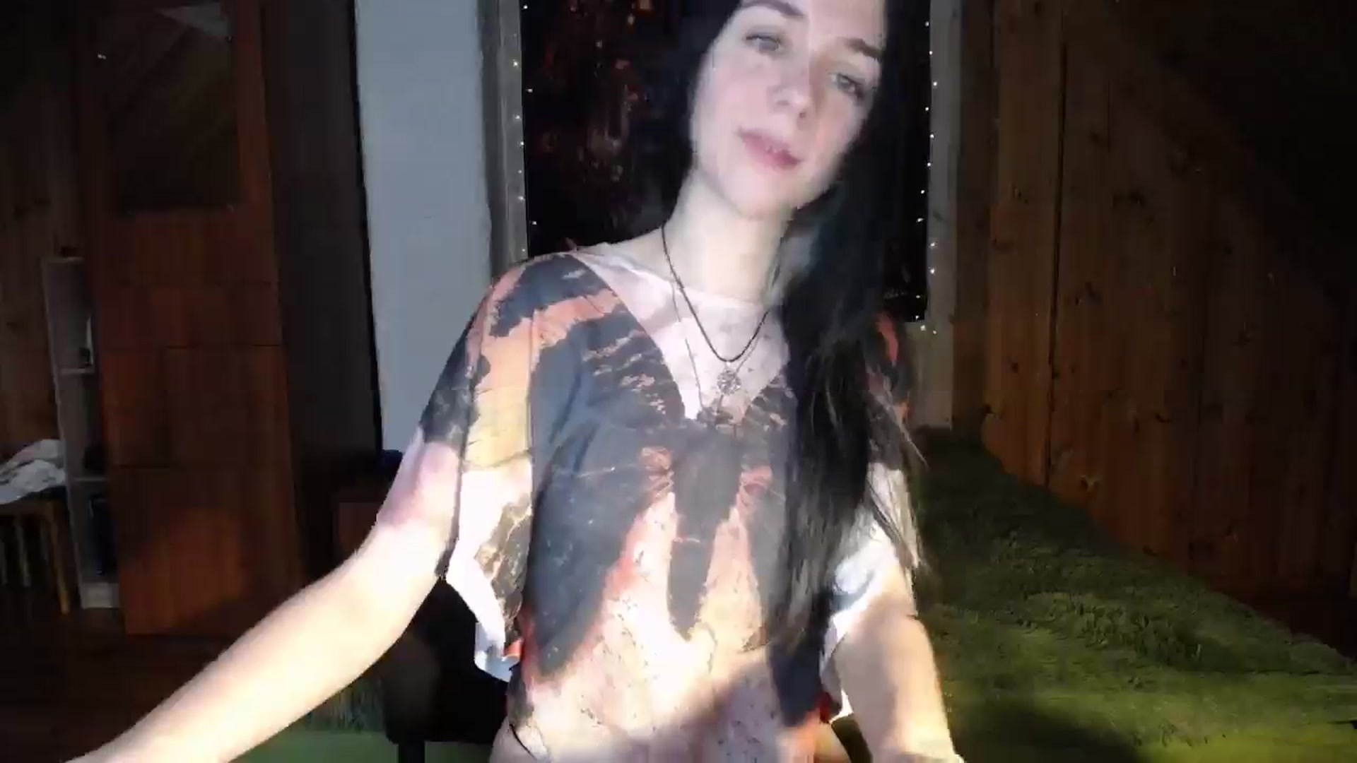 Gallery image thumbnail from JuliSilkk's myfreecams stream on, 01/21/2025, 10:02 image 10 of 20