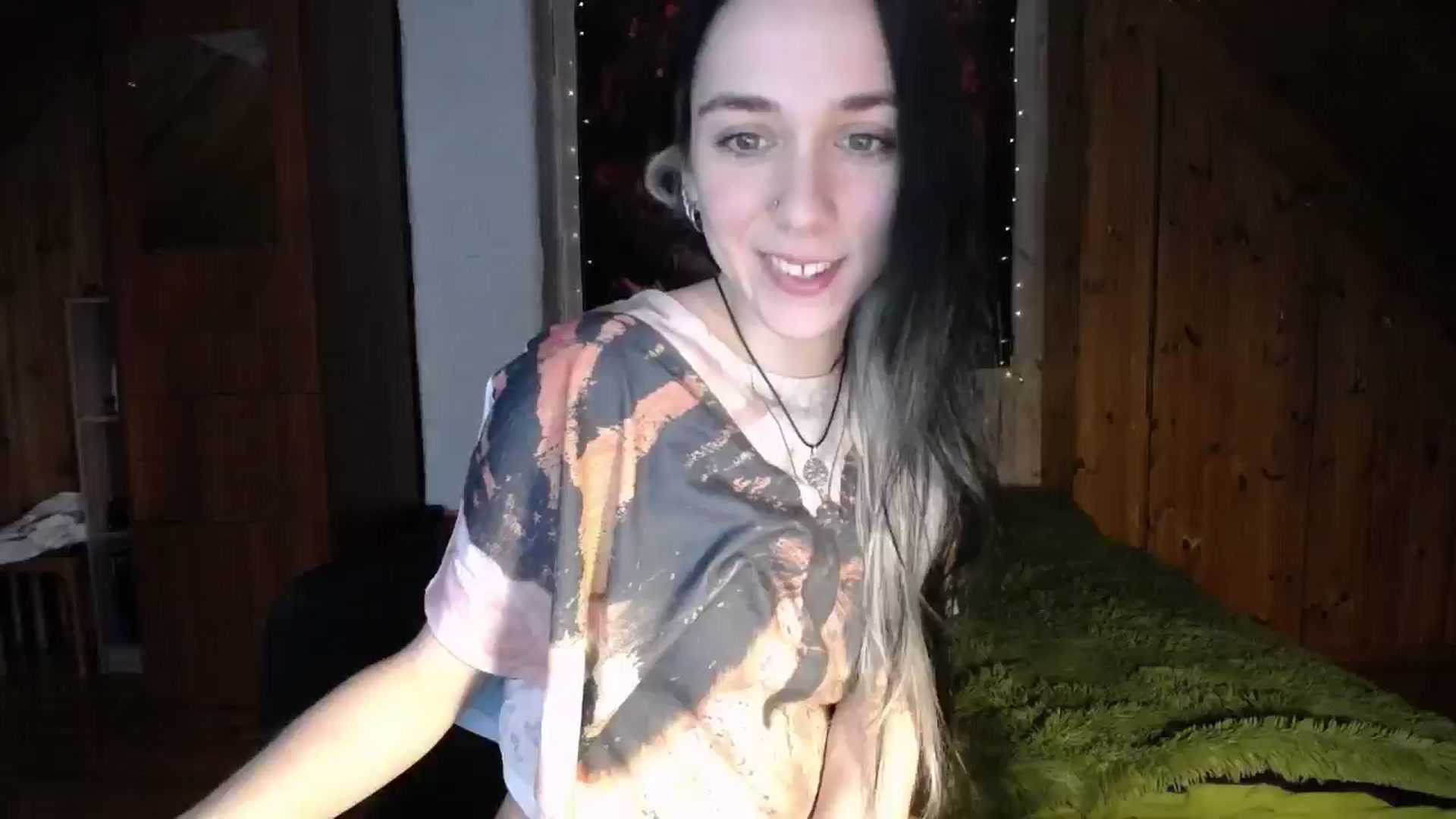 Gallery image thumbnail from JuliSilkk's myfreecams stream on, 01/21/2025, 11:40 image 13 of 20