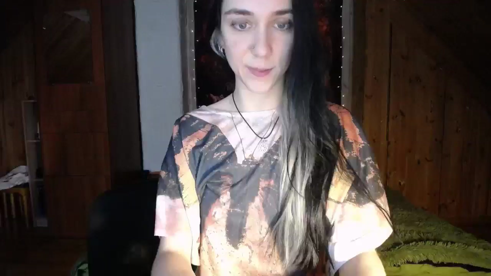 Gallery image thumbnail from JuliSilkk's myfreecams stream on, 01/21/2025, 11:40 image 16 of 20