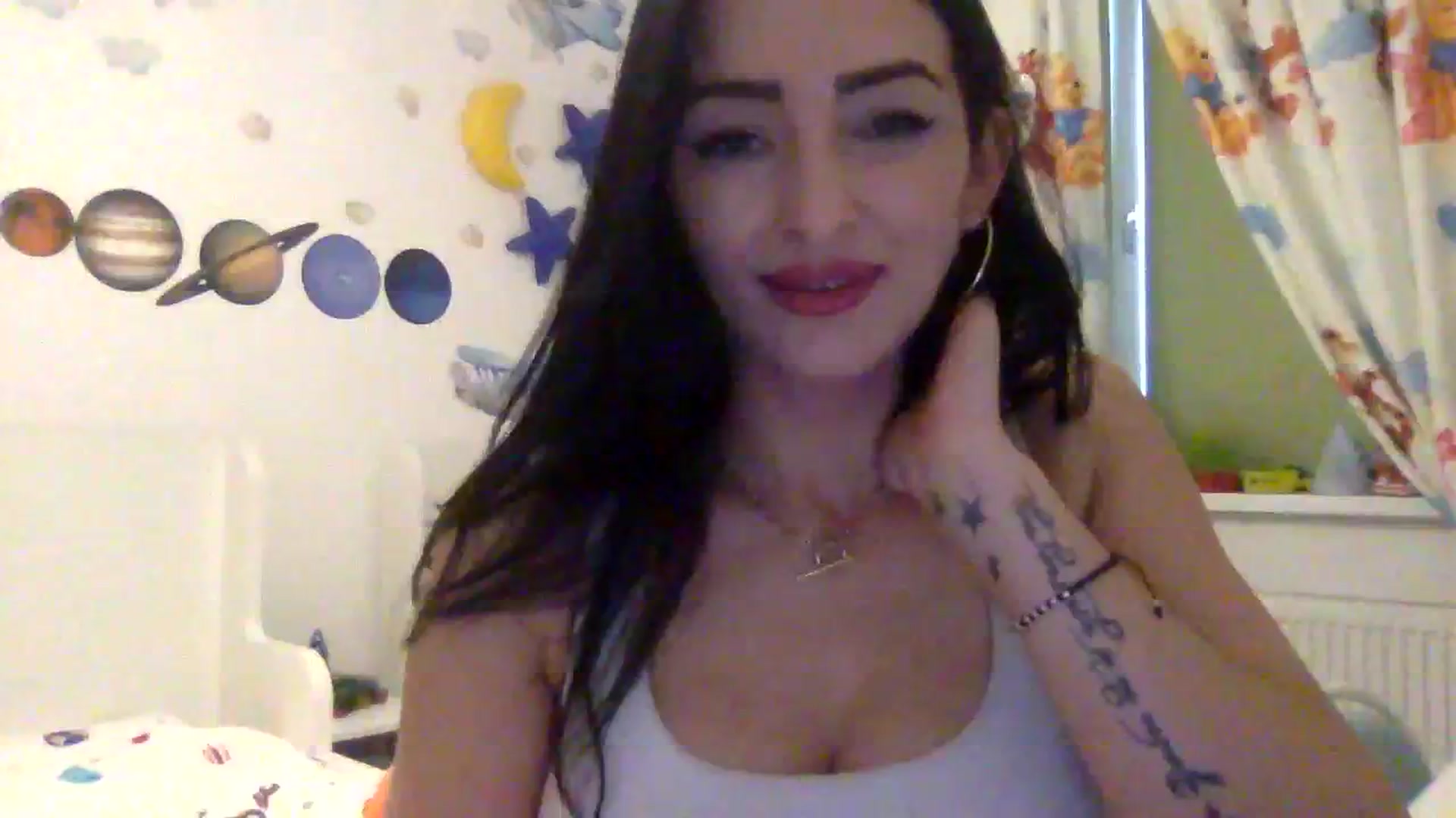Gallery image thumbnail from Julia0410's myfreecams stream on, 12/11/2023, 11:48 image 1 of 20