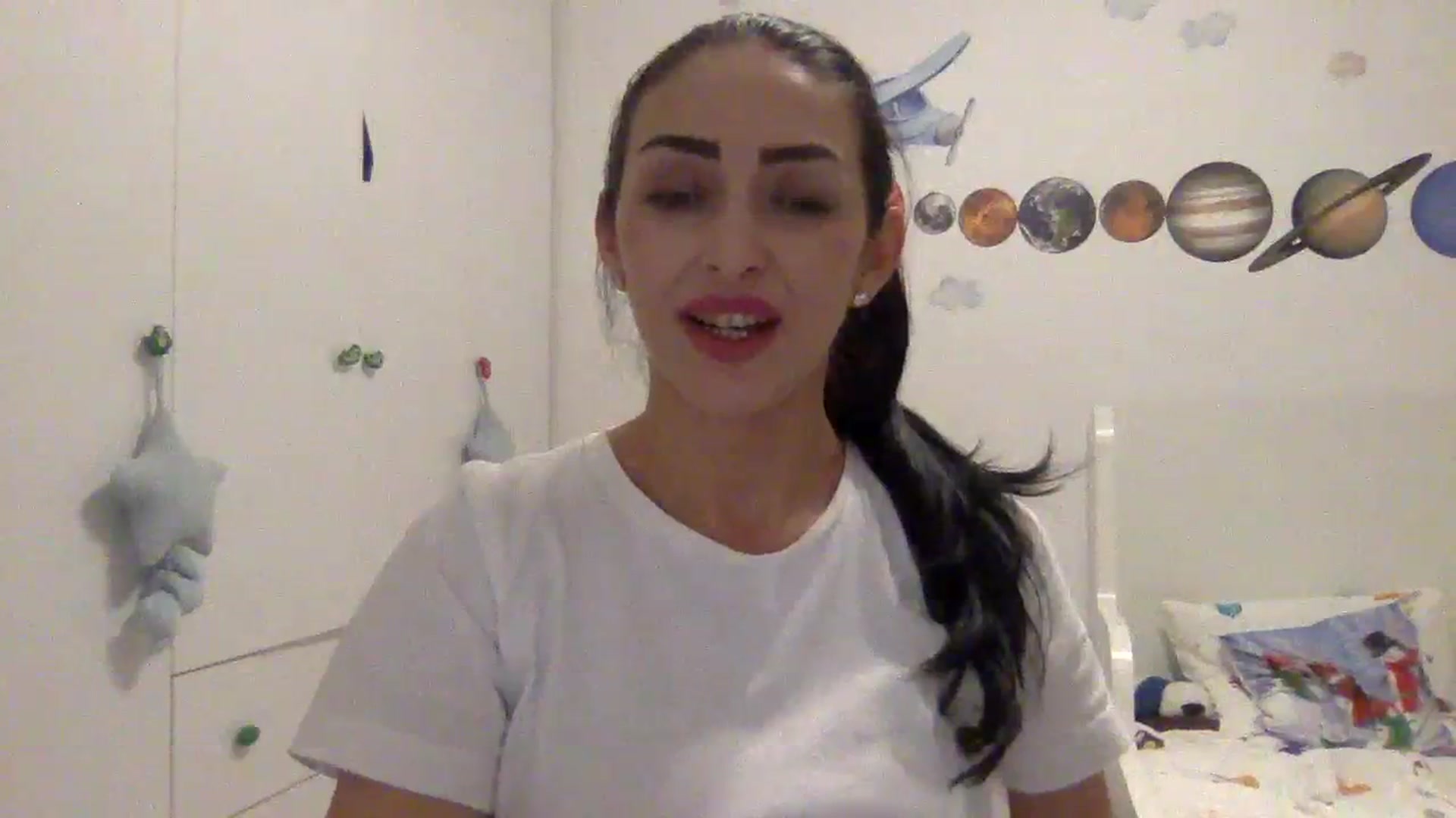 Gallery image thumbnail from Julia0410's myfreecams stream on, 12/13/2023, 18:16 image 9 of 20