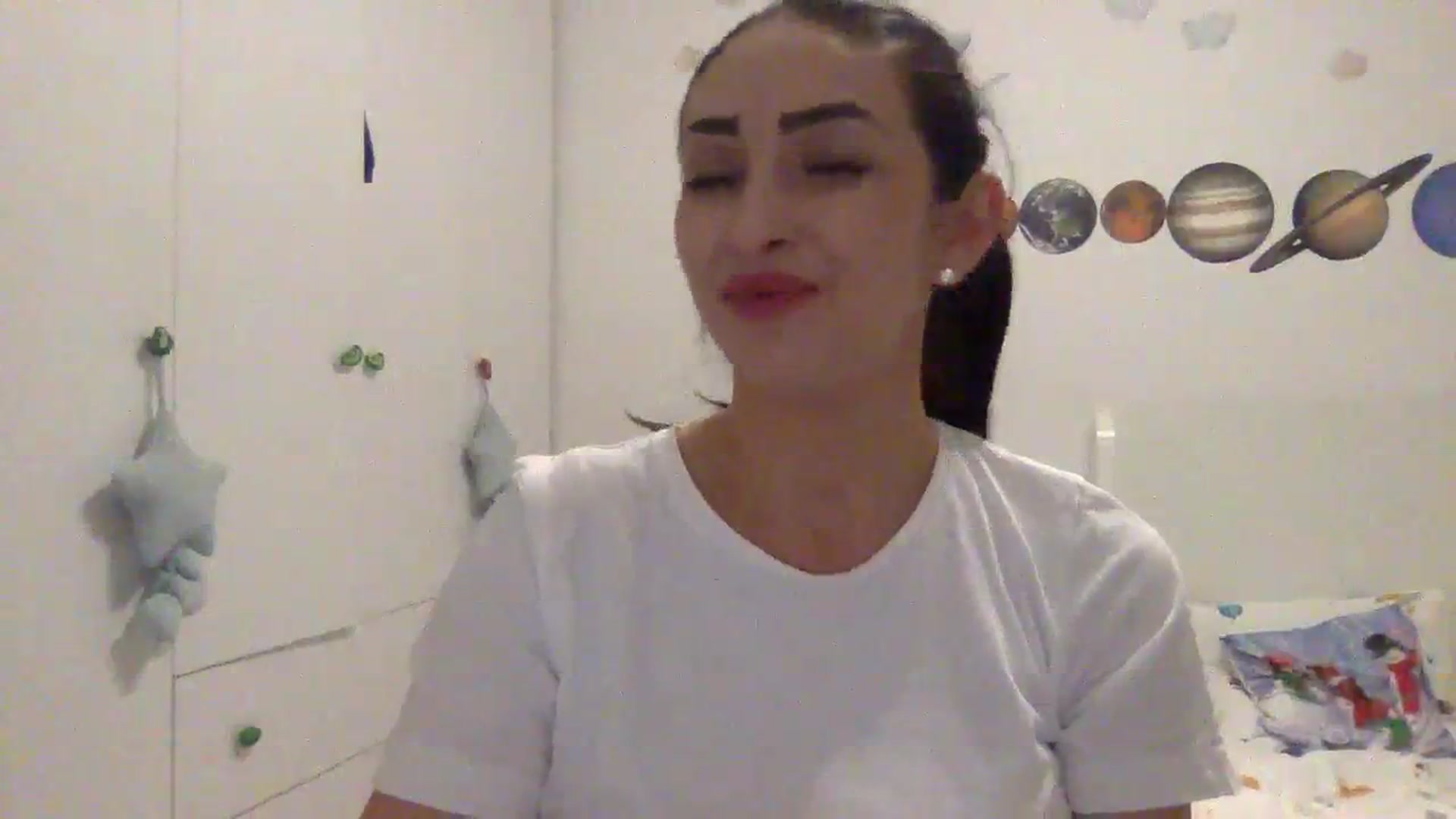 Gallery image thumbnail from Julia0410's myfreecams stream on, 12/13/2023, 18:16 image 7 of 20
