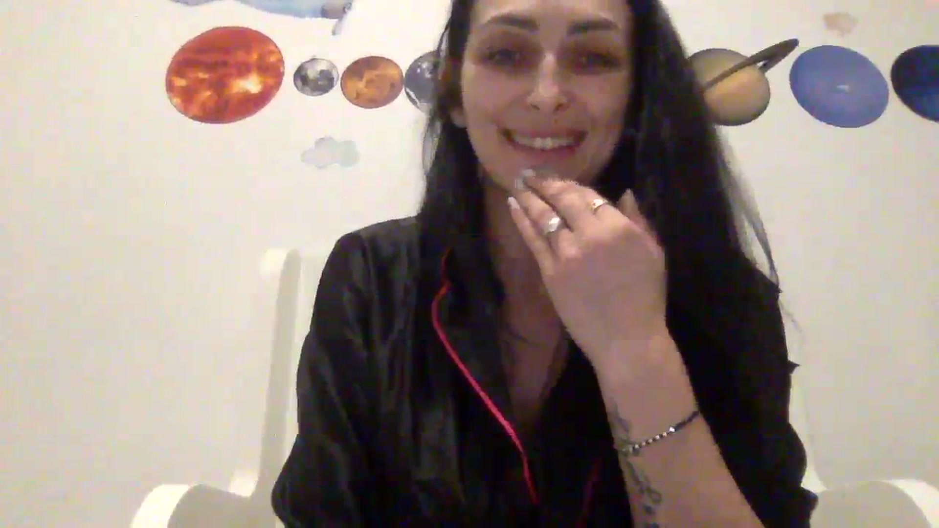 Gallery image thumbnail from Julia0410's myfreecams stream on, 12/16/2023, 20:30 image 20 of 20