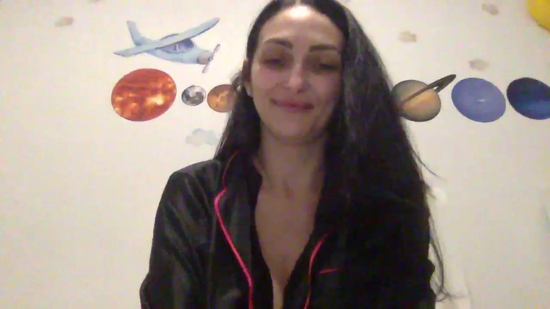 Gallery image thumbnail from Julia0410's myfreecams stream on, 12/16/2023, 20:30 image 6 of 20
