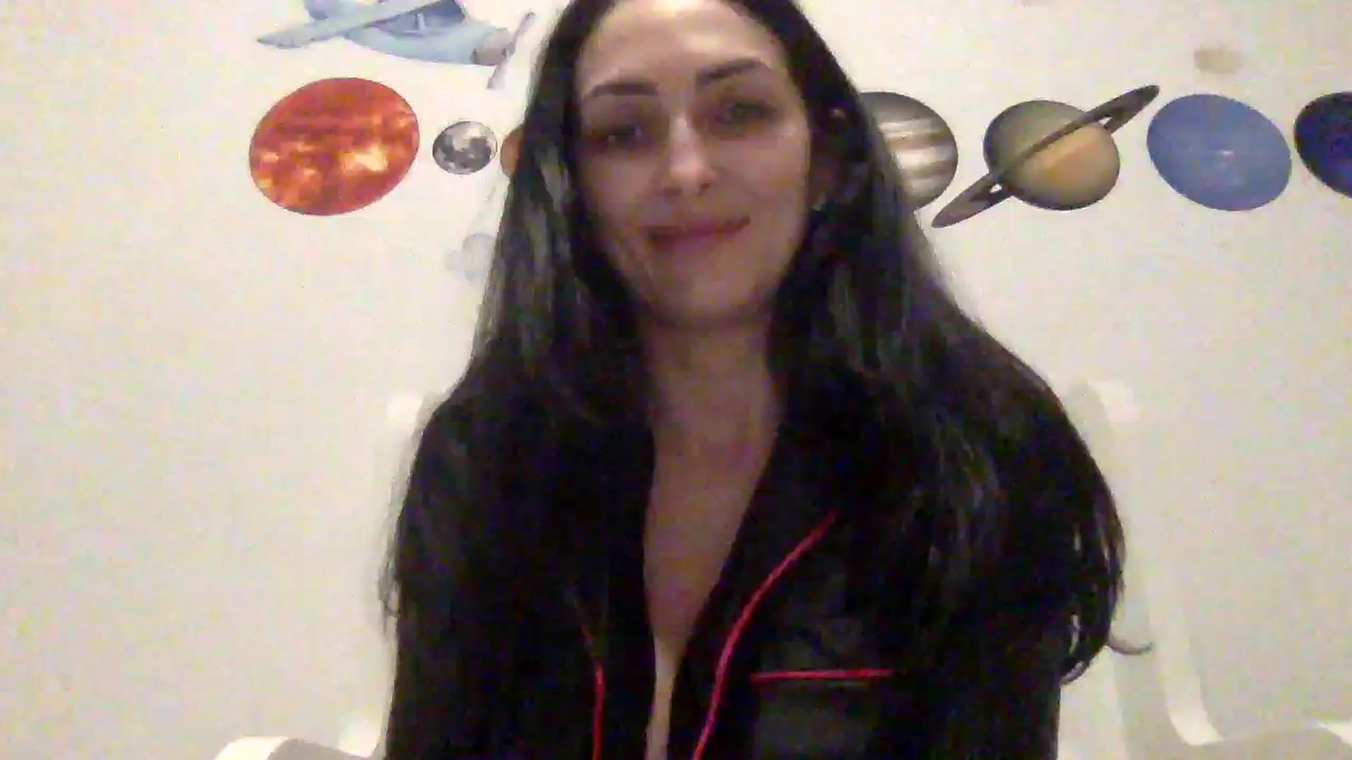 Gallery image thumbnail from Julia0410's myfreecams stream on, 12/16/2023, 20:30 image 15 of 20