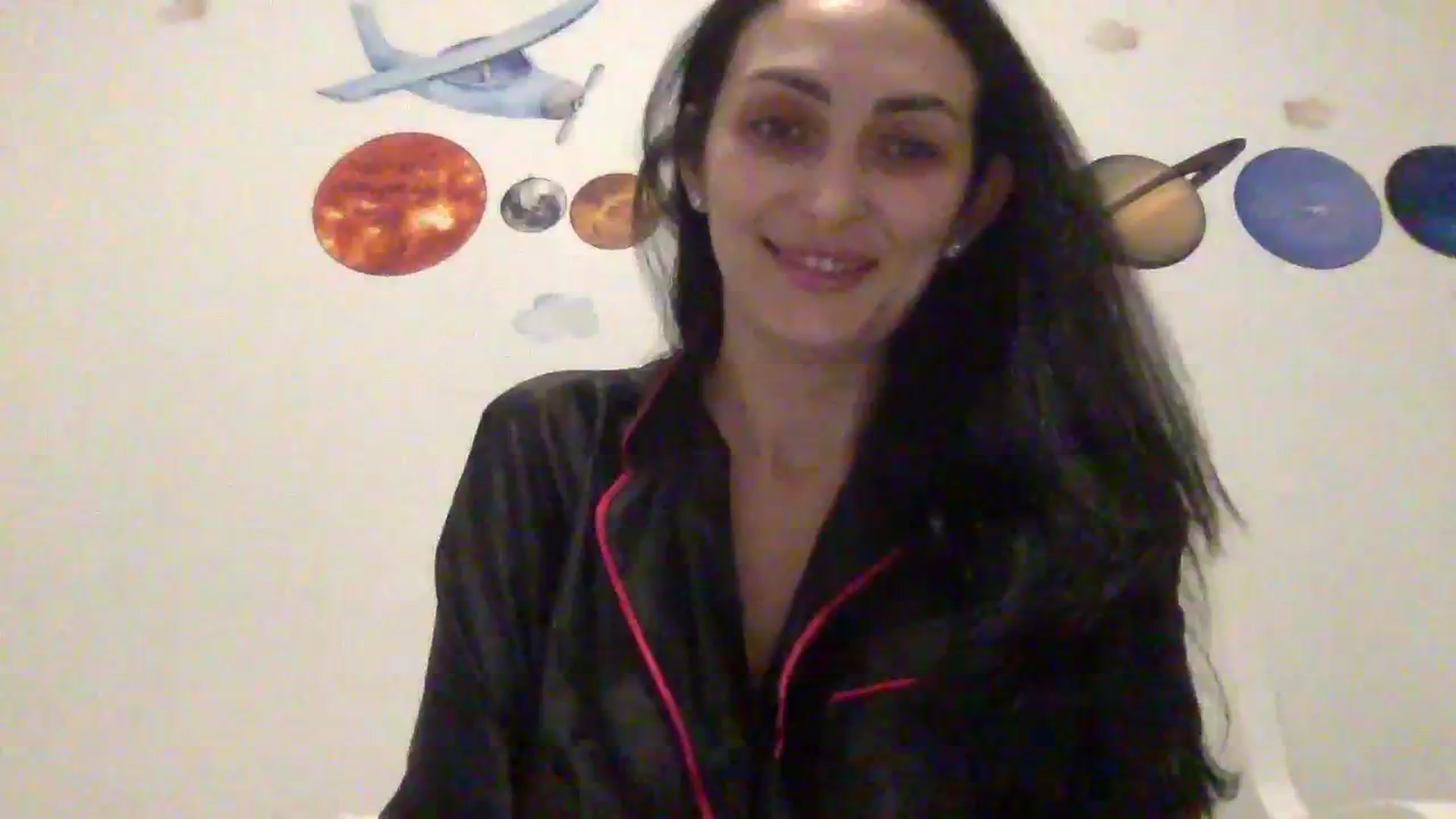Gallery image thumbnail from Julia0410's myfreecams stream on, 12/16/2023, 20:30 image 1 of 20