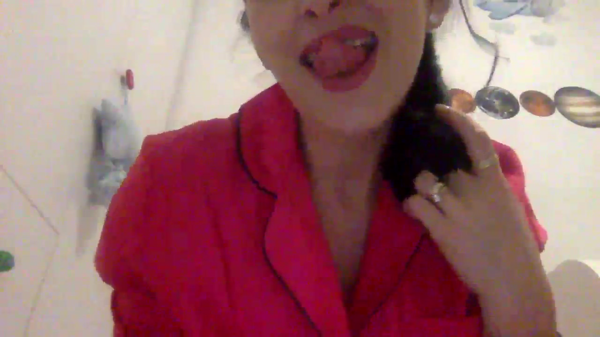 Gallery image thumbnail from Julia0410's myfreecams stream on, 01/04/2024, 17:21 image 15 of 20