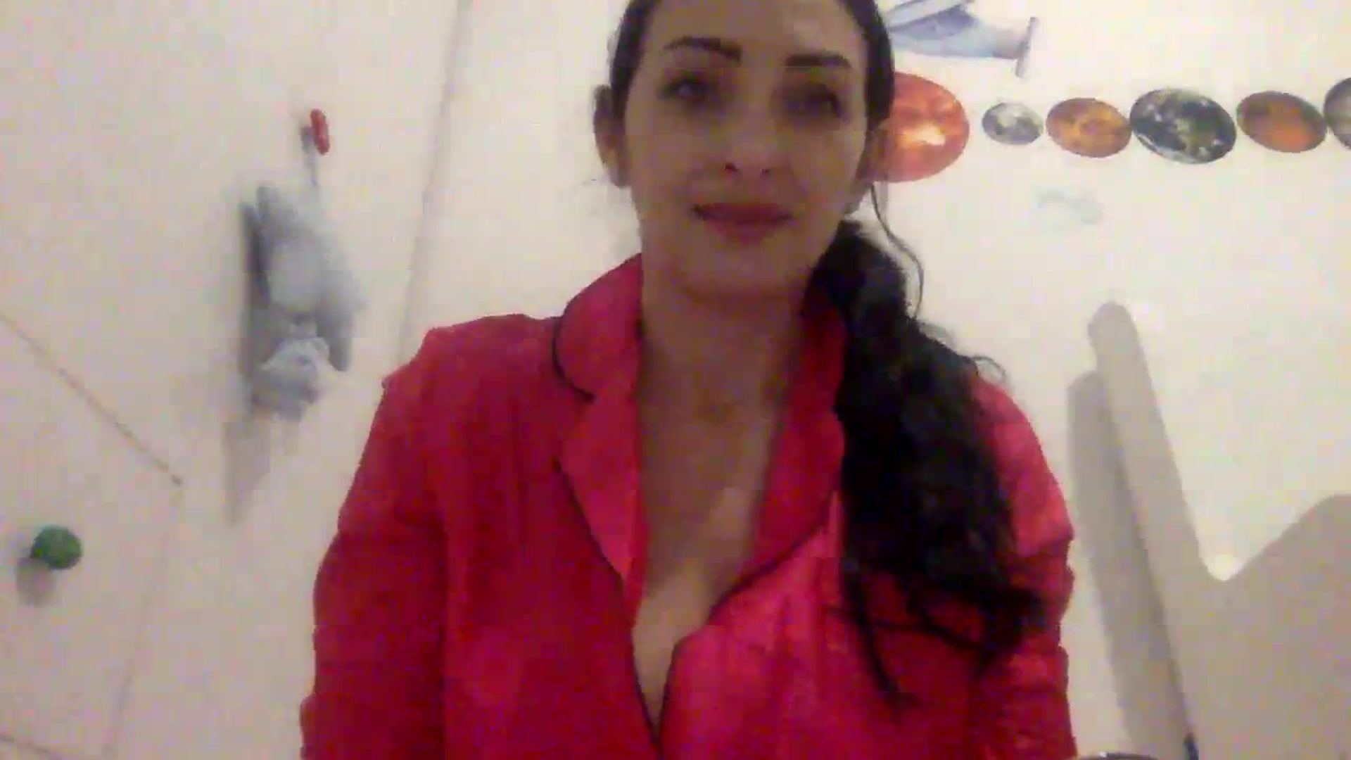 Gallery image thumbnail from Julia0410's myfreecams stream on, 01/04/2024, 17:21 image 5 of 20