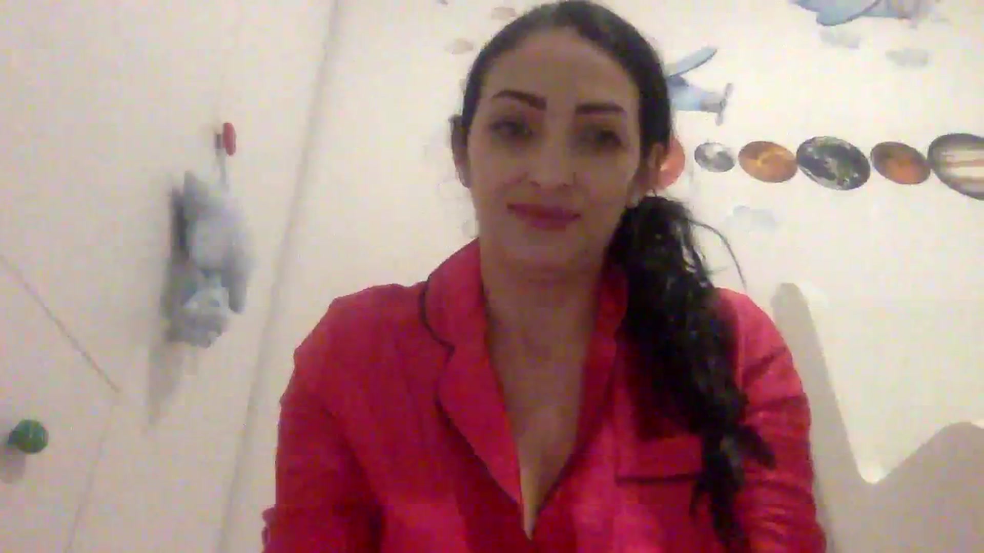 Gallery image thumbnail from Julia0410's myfreecams stream on, 01/04/2024, 17:21 image 14 of 20
