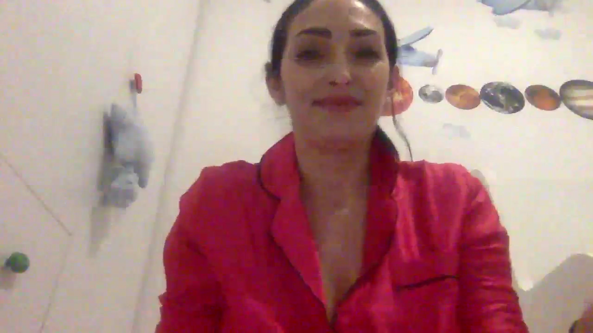 Gallery image thumbnail from Julia0410's myfreecams stream on, 01/04/2024, 17:21 image 11 of 20