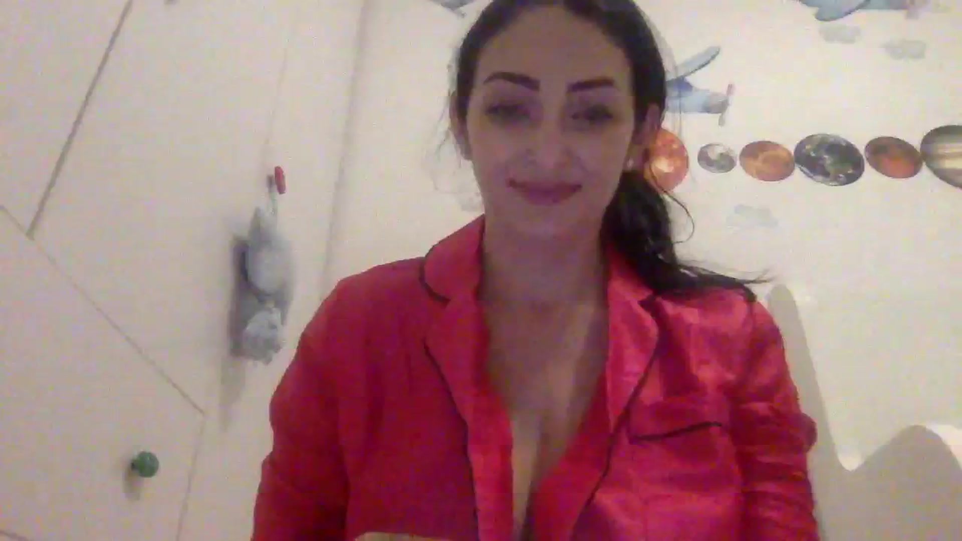 Gallery image thumbnail from Julia0410's myfreecams stream on, 01/04/2024, 17:55 image 3 of 20
