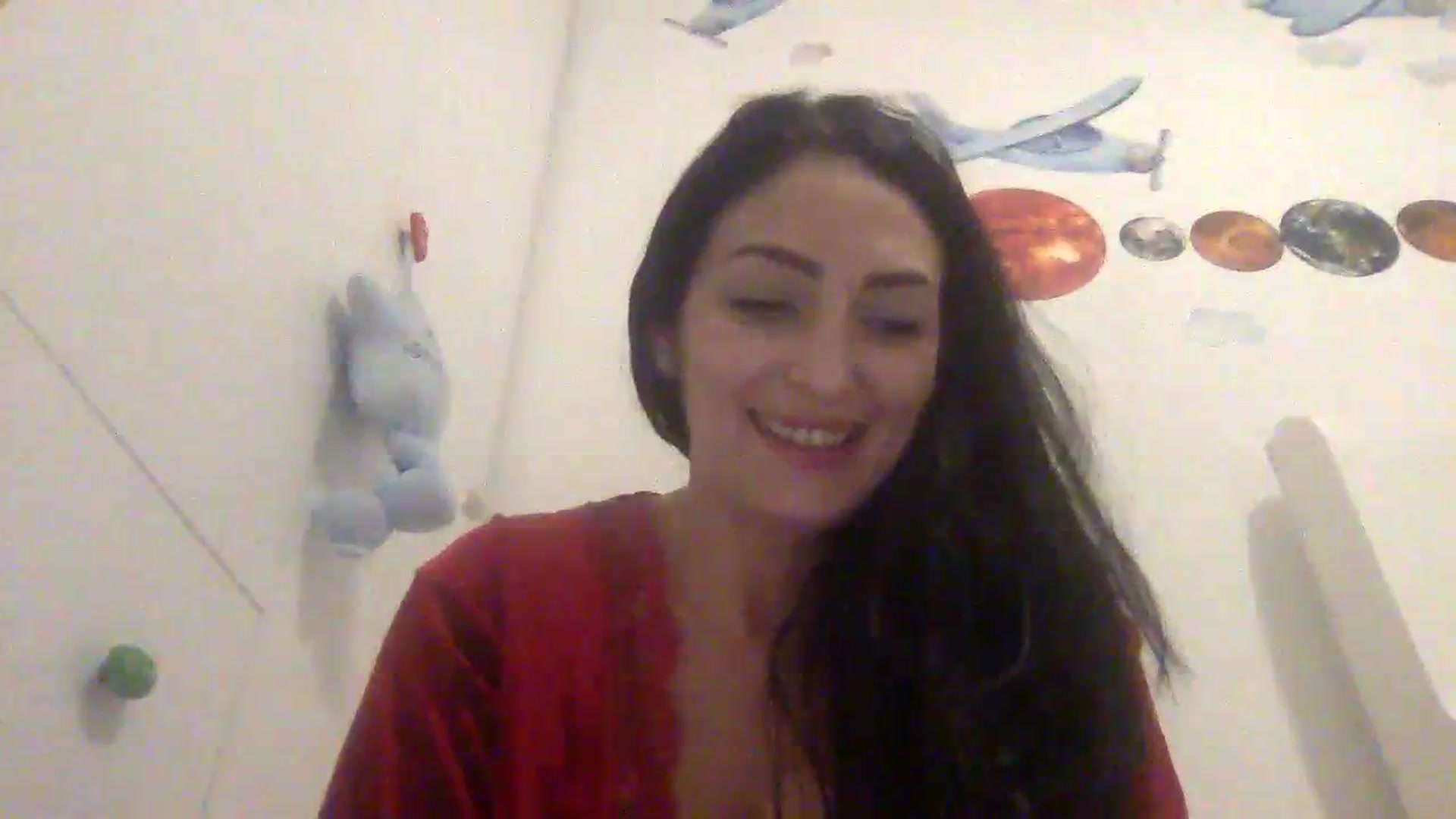 Gallery image thumbnail from Julia0410's myfreecams stream on, 01/06/2024, 15:37 image 10 of 20