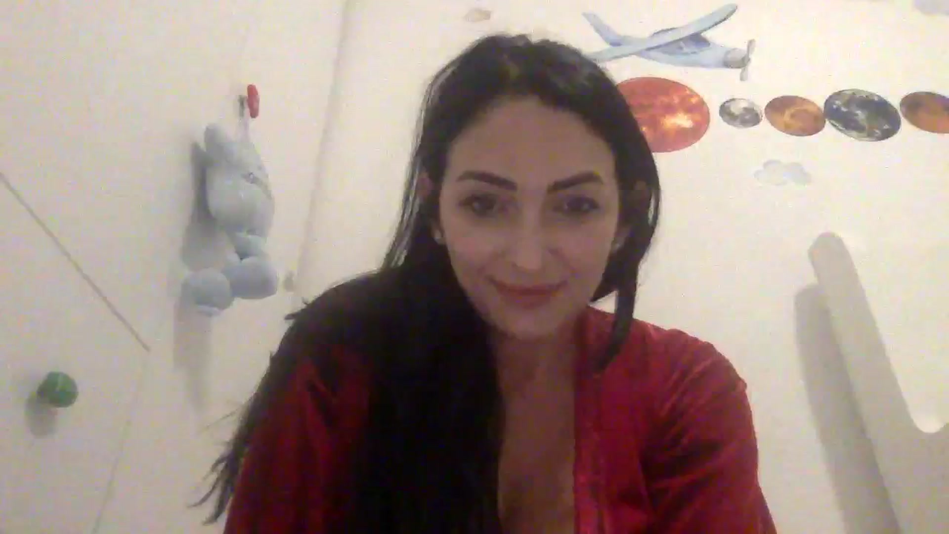 Gallery image thumbnail from Julia0410's myfreecams stream on, 01/06/2024, 15:37 image 12 of 20