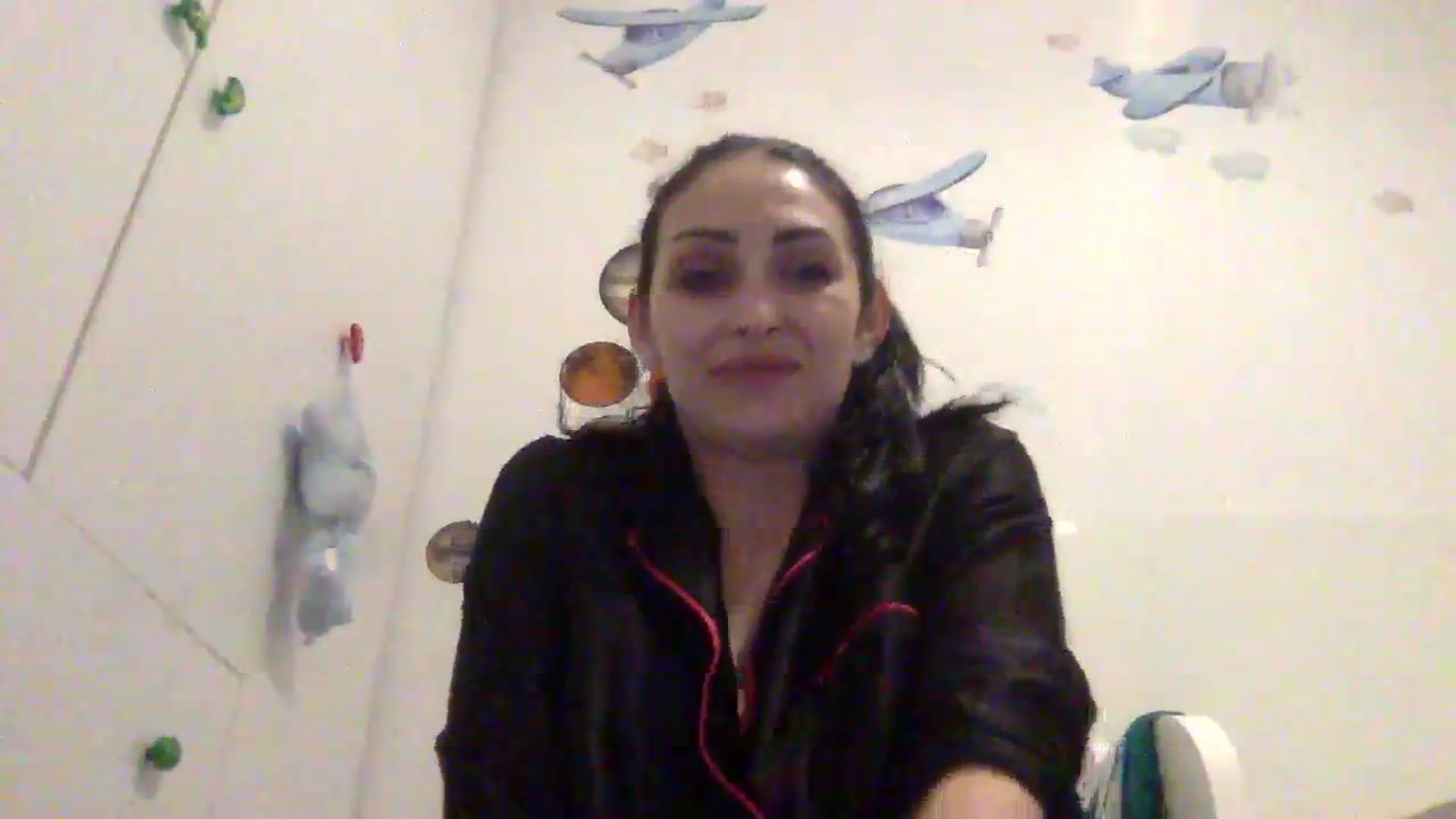 Gallery image thumbnail from Julia0410's myfreecams stream on, 01/08/2024, 13:42 image 3 of 20