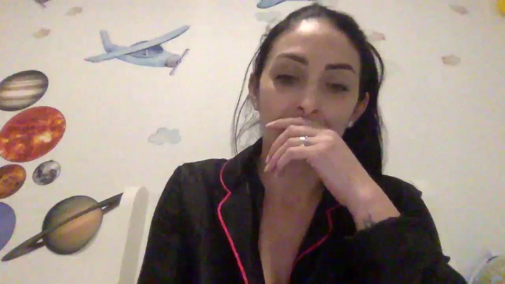 Gallery image thumbnail from Julia0410's myfreecams stream on, 01/08/2024, 16:38 image 9 of 20