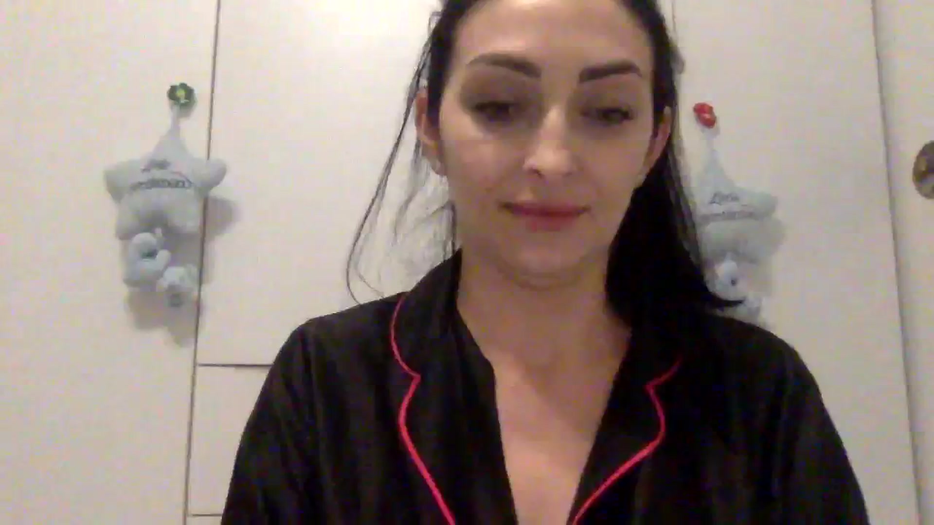 Gallery image thumbnail from Julia0410's myfreecams stream on, 01/08/2024, 16:38 image 17 of 20