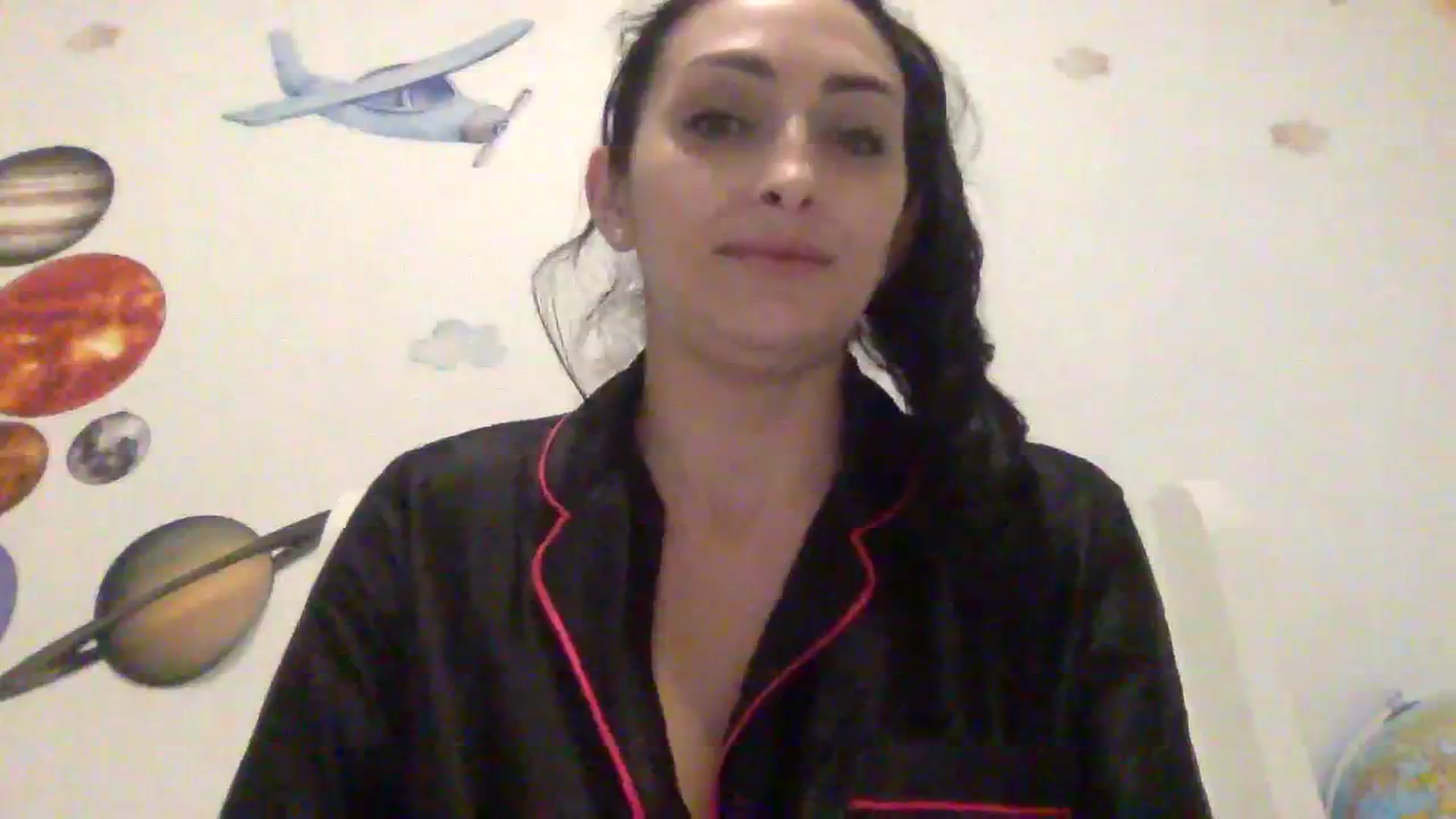 Gallery image thumbnail from Julia0410's myfreecams stream on, 01/08/2024, 16:38 image 6 of 20