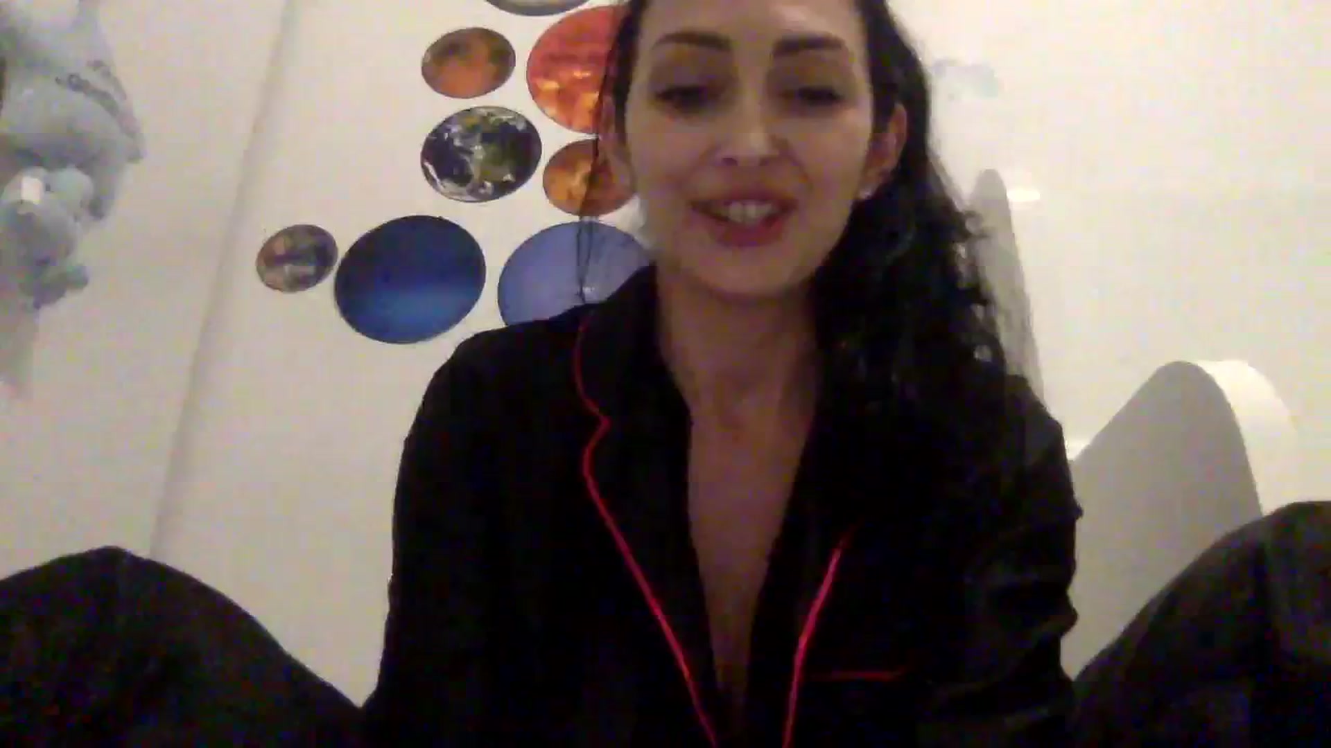 Gallery image thumbnail from Julia0410's myfreecams stream on, 01/08/2024, 17:17 image 16 of 20