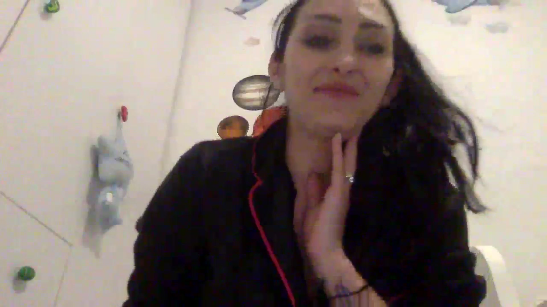 Gallery image thumbnail from Julia0410's myfreecams stream on, 01/08/2024, 19:08 image 17 of 20