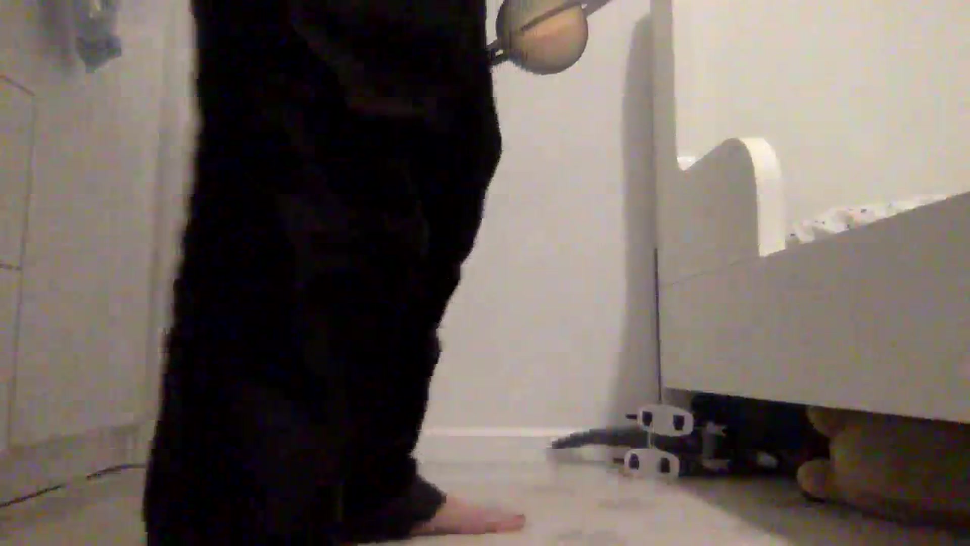 Gallery image thumbnail from Julia0410's myfreecams stream on, 01/08/2024, 19:08 image 9 of 20
