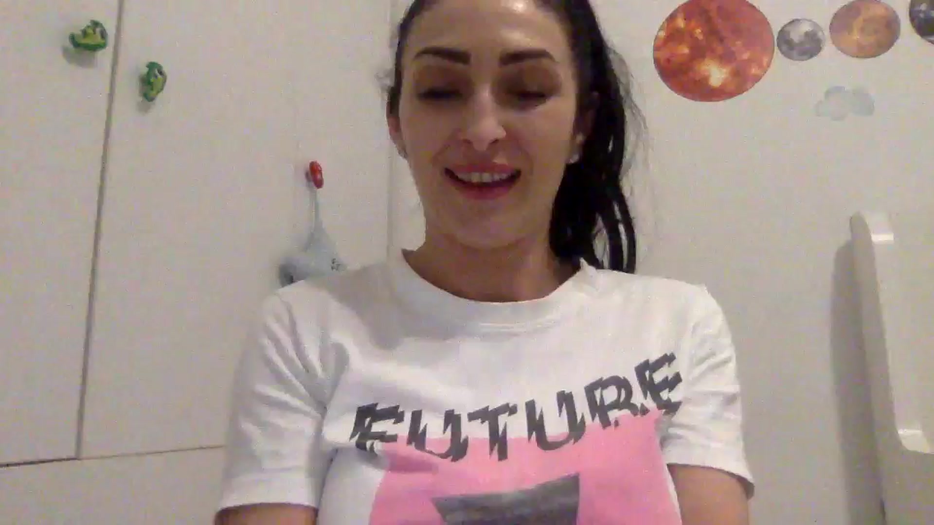 Gallery image thumbnail from Julia0410's myfreecams stream on, 01/12/2024, 19:12 image 1 of 20