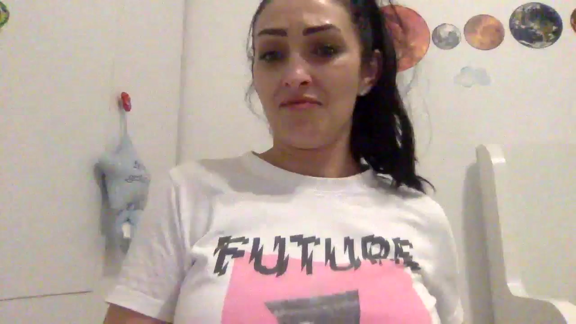 Gallery image thumbnail from Julia0410's myfreecams stream on, 01/12/2024, 19:12 image 3 of 20