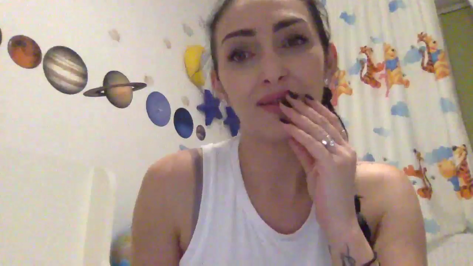 Gallery image thumbnail from Julia0410's myfreecams stream on, 01/20/2024, 17:31 image 9 of 20