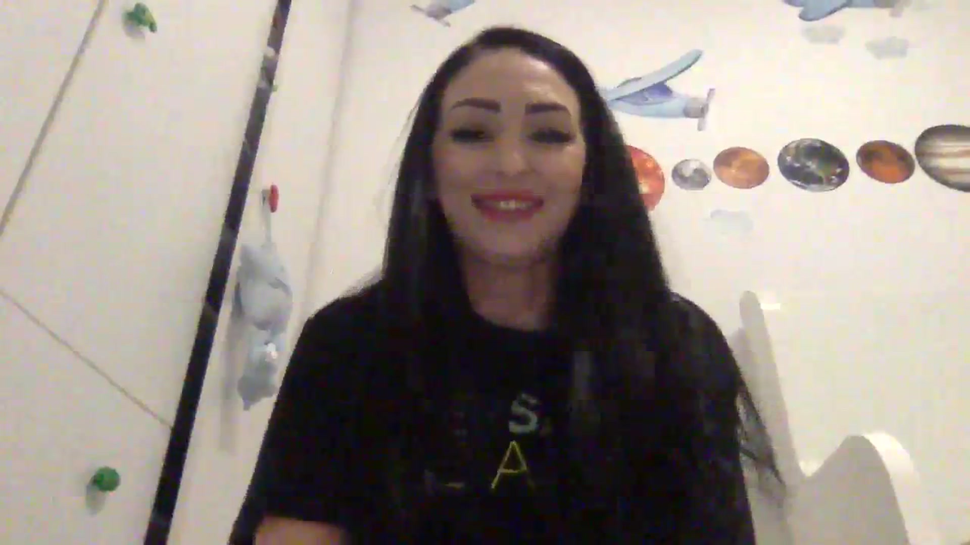 Gallery image thumbnail from Julia0410's myfreecams stream on, 01/21/2024, 16:17 image 17 of 20