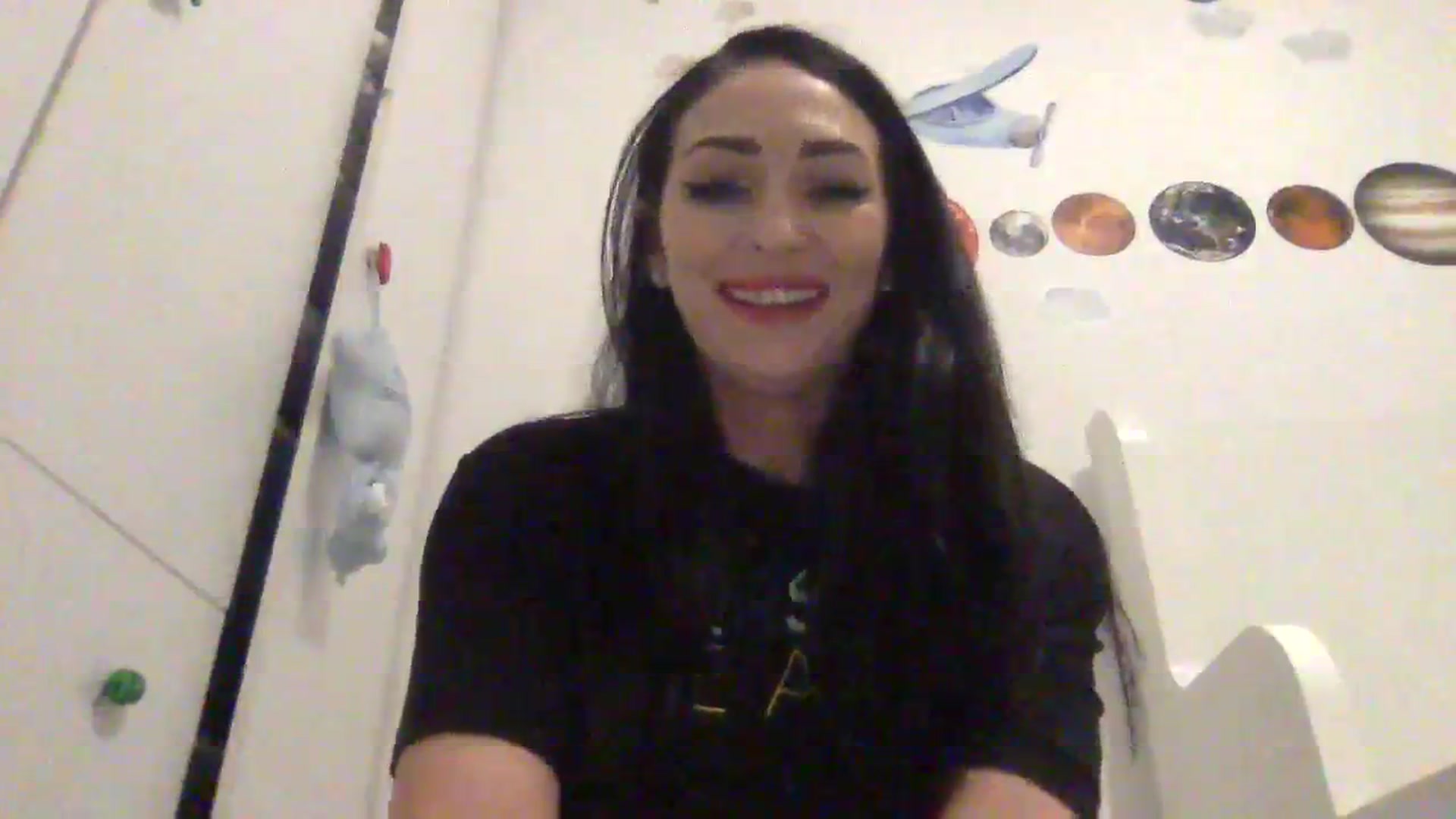 Gallery image thumbnail from Julia0410's myfreecams stream on, 01/21/2024, 16:17 image 18 of 20