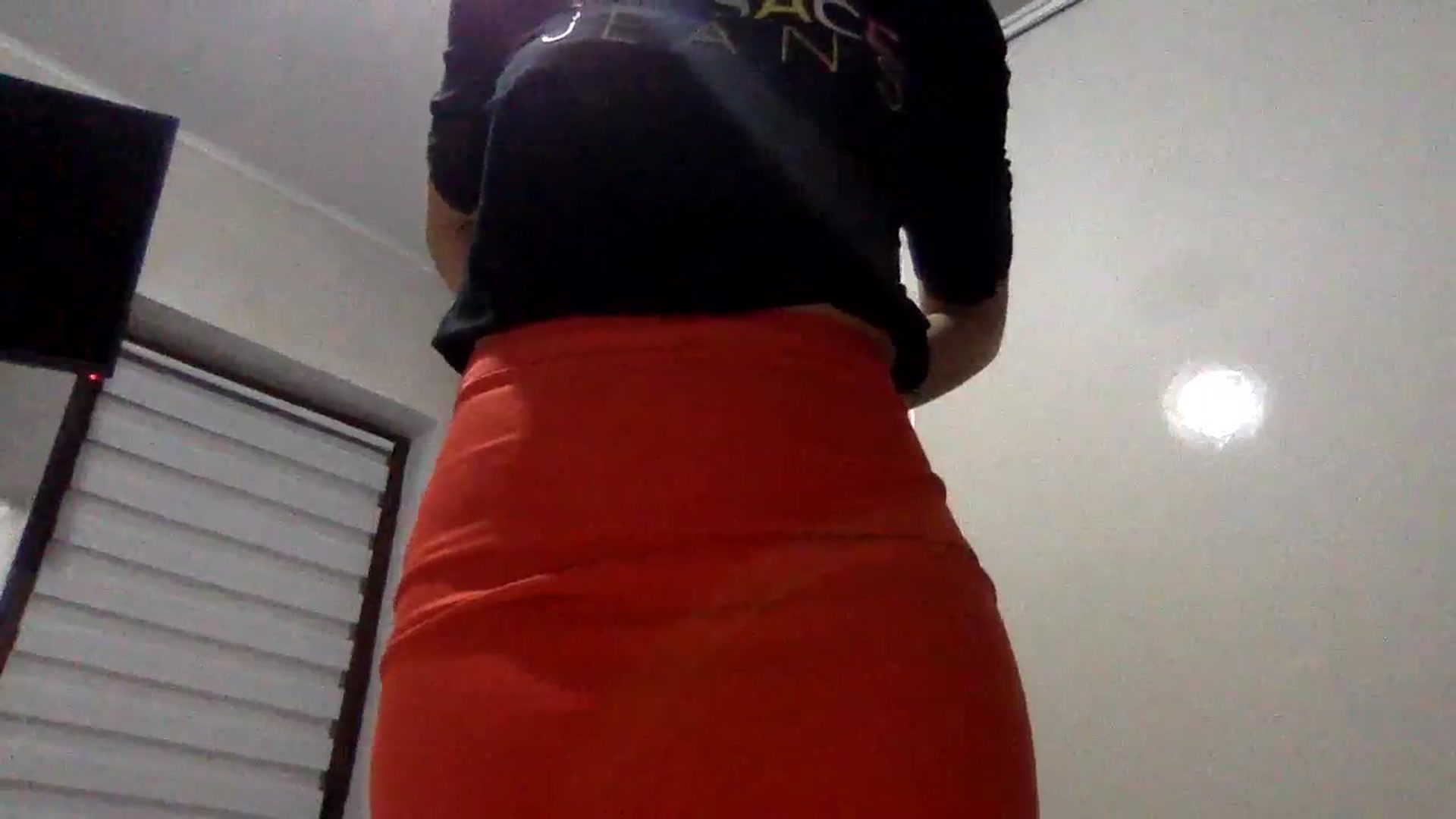 Gallery image thumbnail from Julia0410's myfreecams stream on, 01/21/2024, 16:17 image 10 of 20