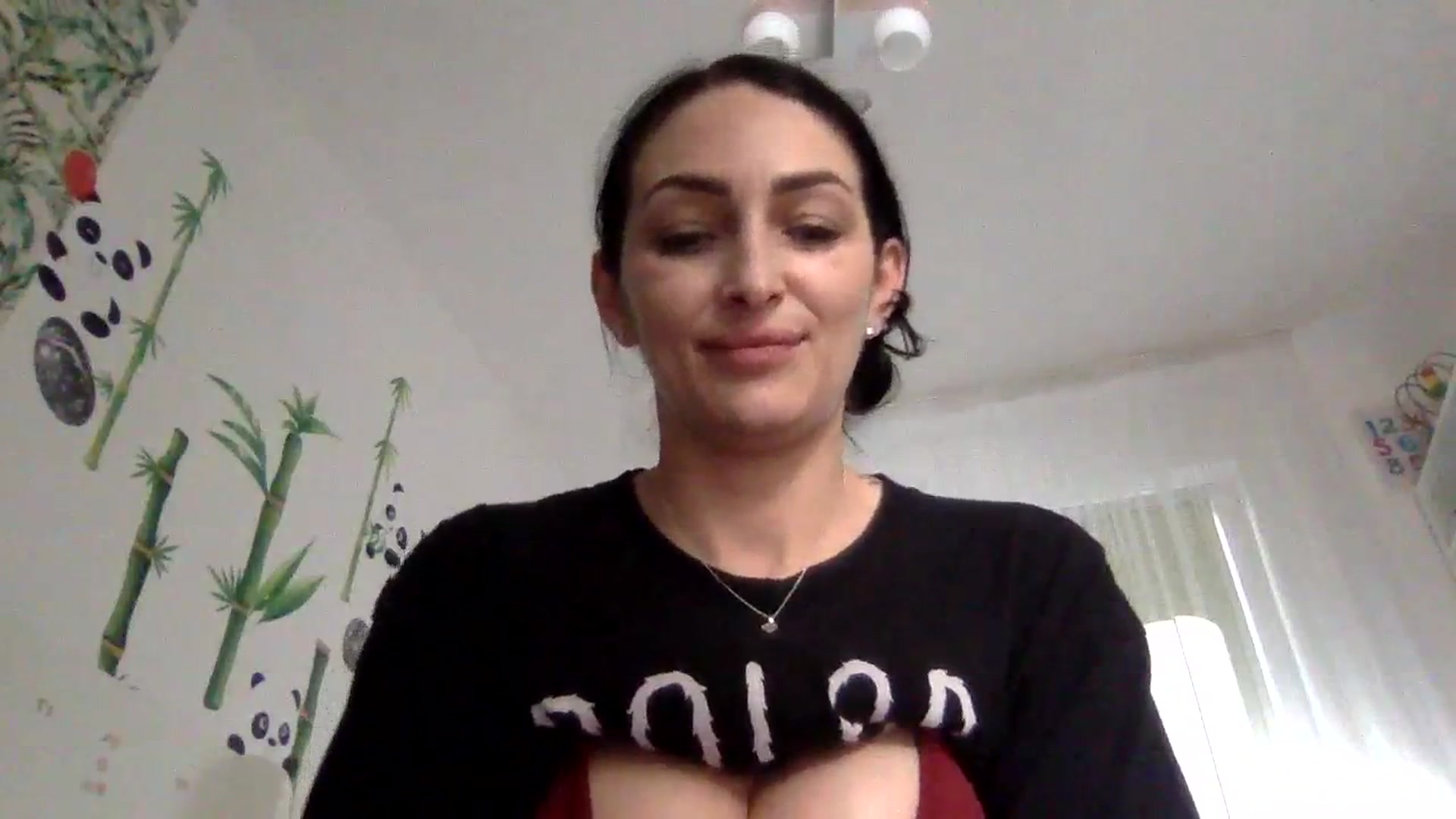 Gallery image thumbnail from Julia0410's myfreecams stream on, 04/02/2024, 11:32 image 4 of 20