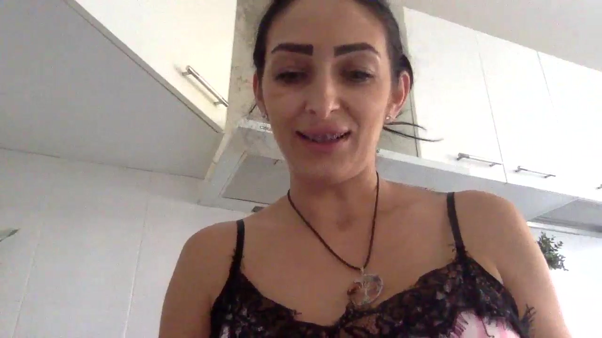 Gallery image thumbnail from Julia0410's myfreecams stream on, 08/01/2024, 10:50 image 20 of 20